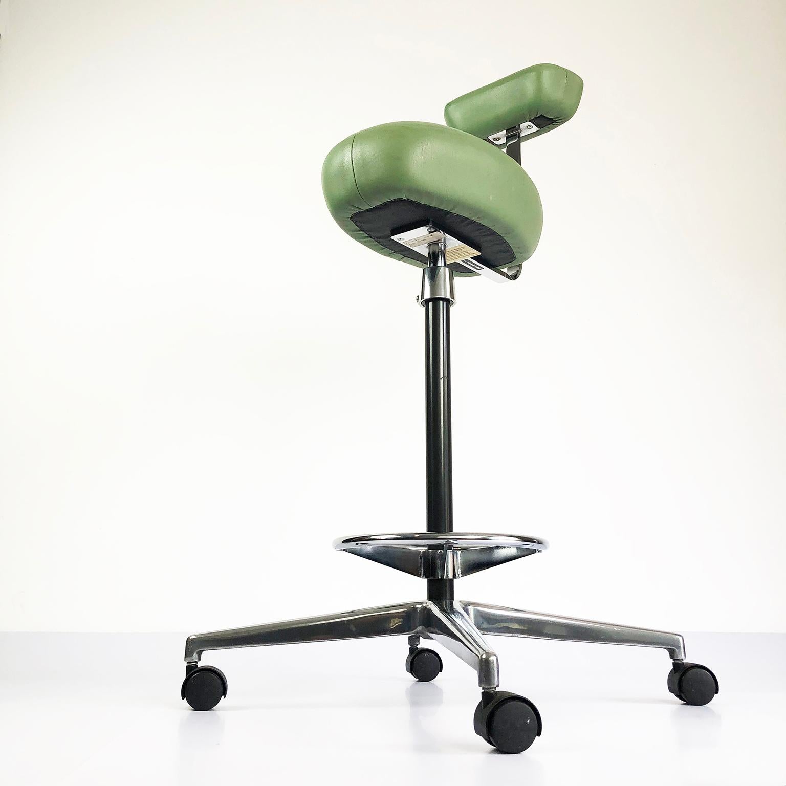 Pair of Herman Miller Perchs Designed by George Nelson In Good Condition In Mexico City, CDMX