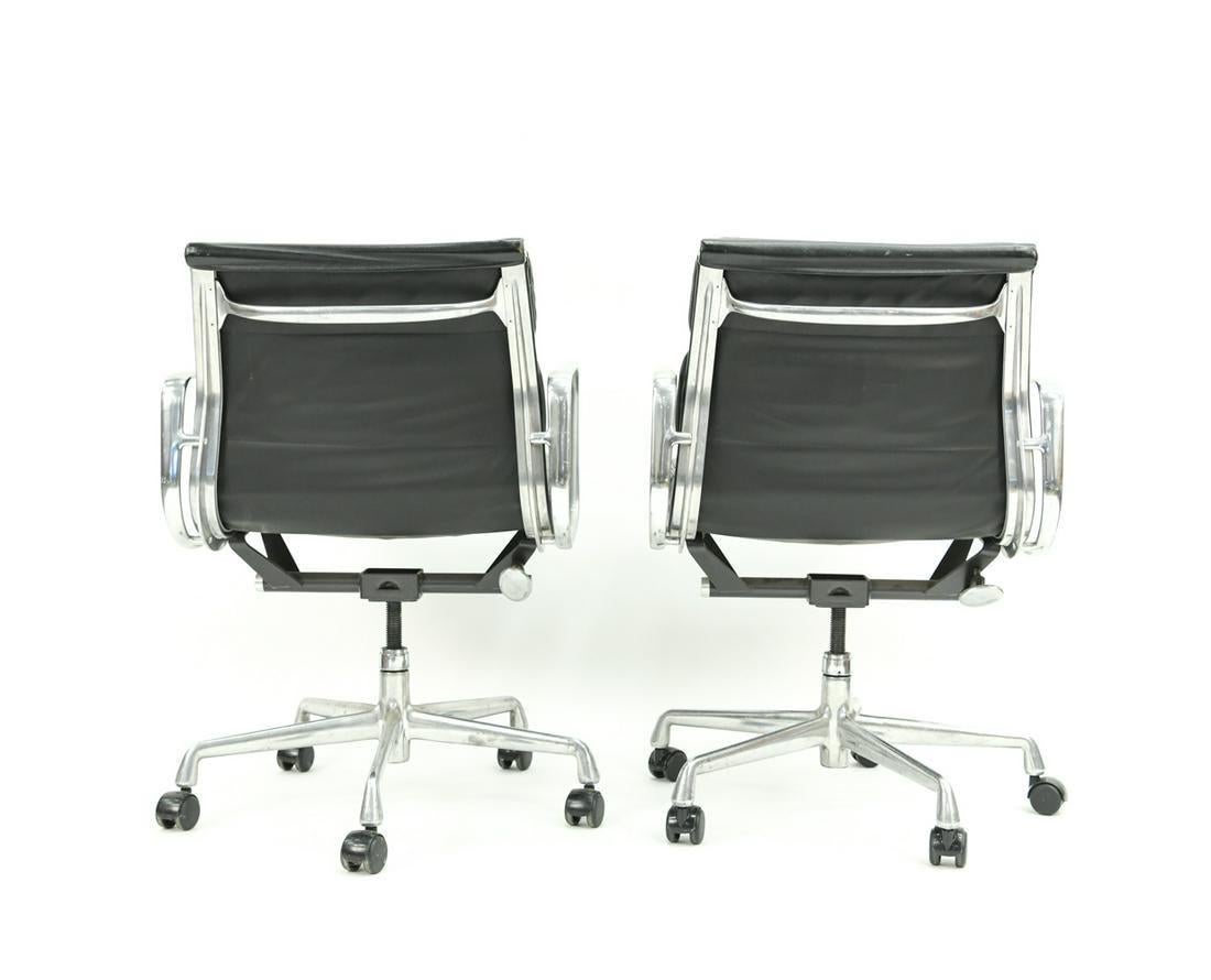 Mid-Century Modern Pair of Herman Miller Soft Pad Office Chairs