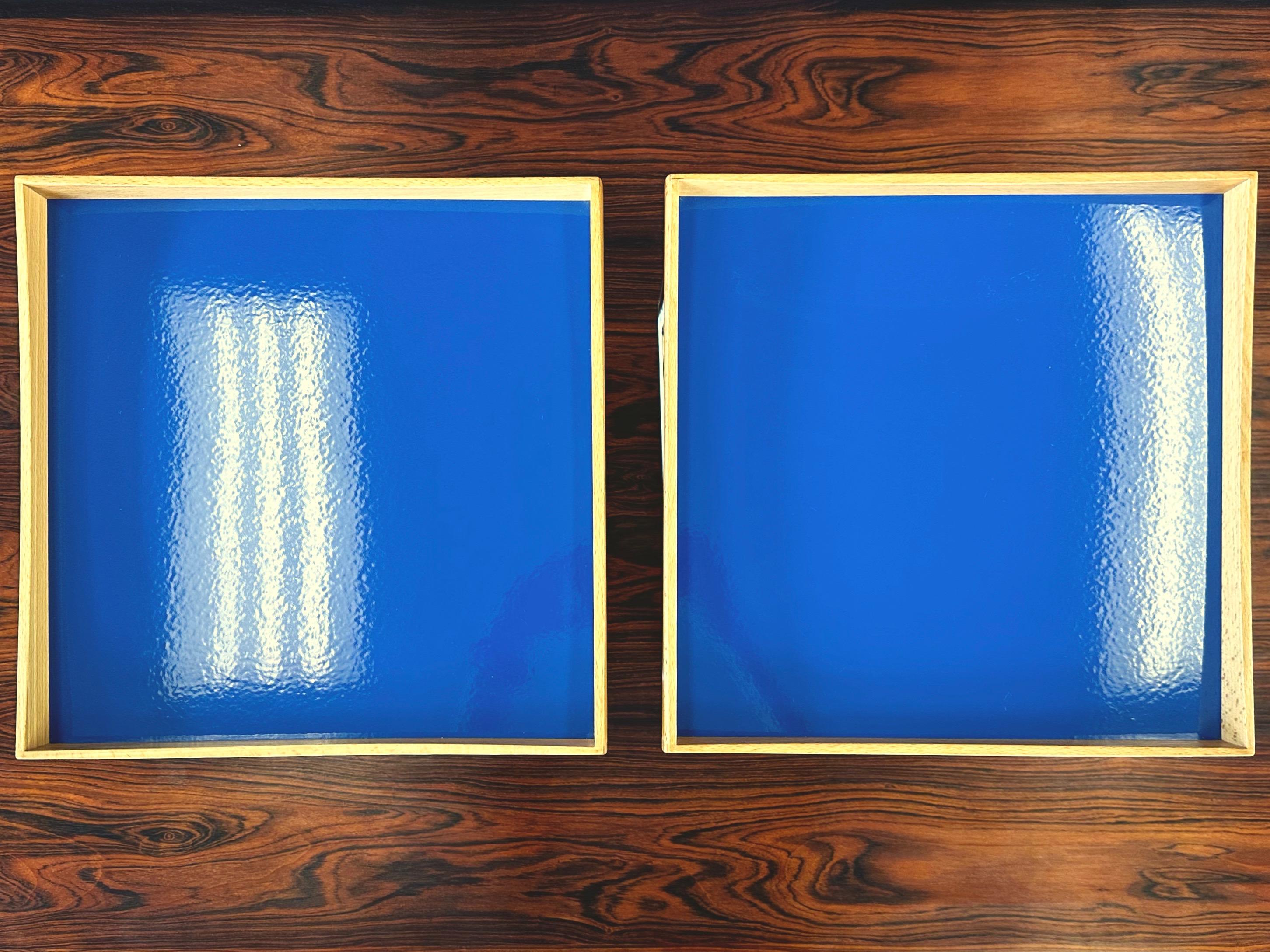 Pair of Hermann Bongard for Plus Conform Tray Tables in Beech and Blue, 1961 6