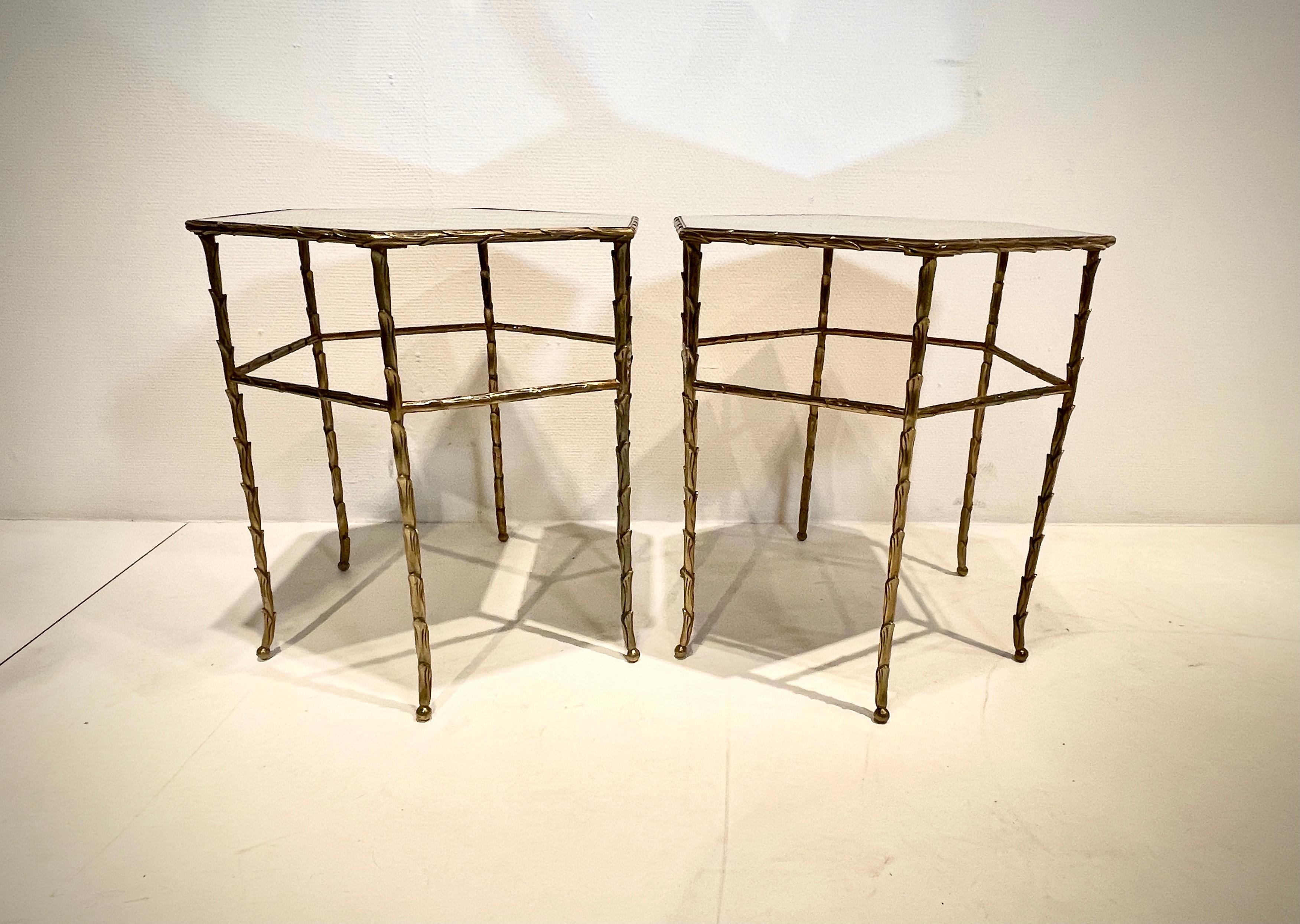 Rare Pair of hexagonale Bronze side tables by Maison Baguès, in Original conditions, mirror and wood... Never seen before. No scratch... Perfect original conditions.