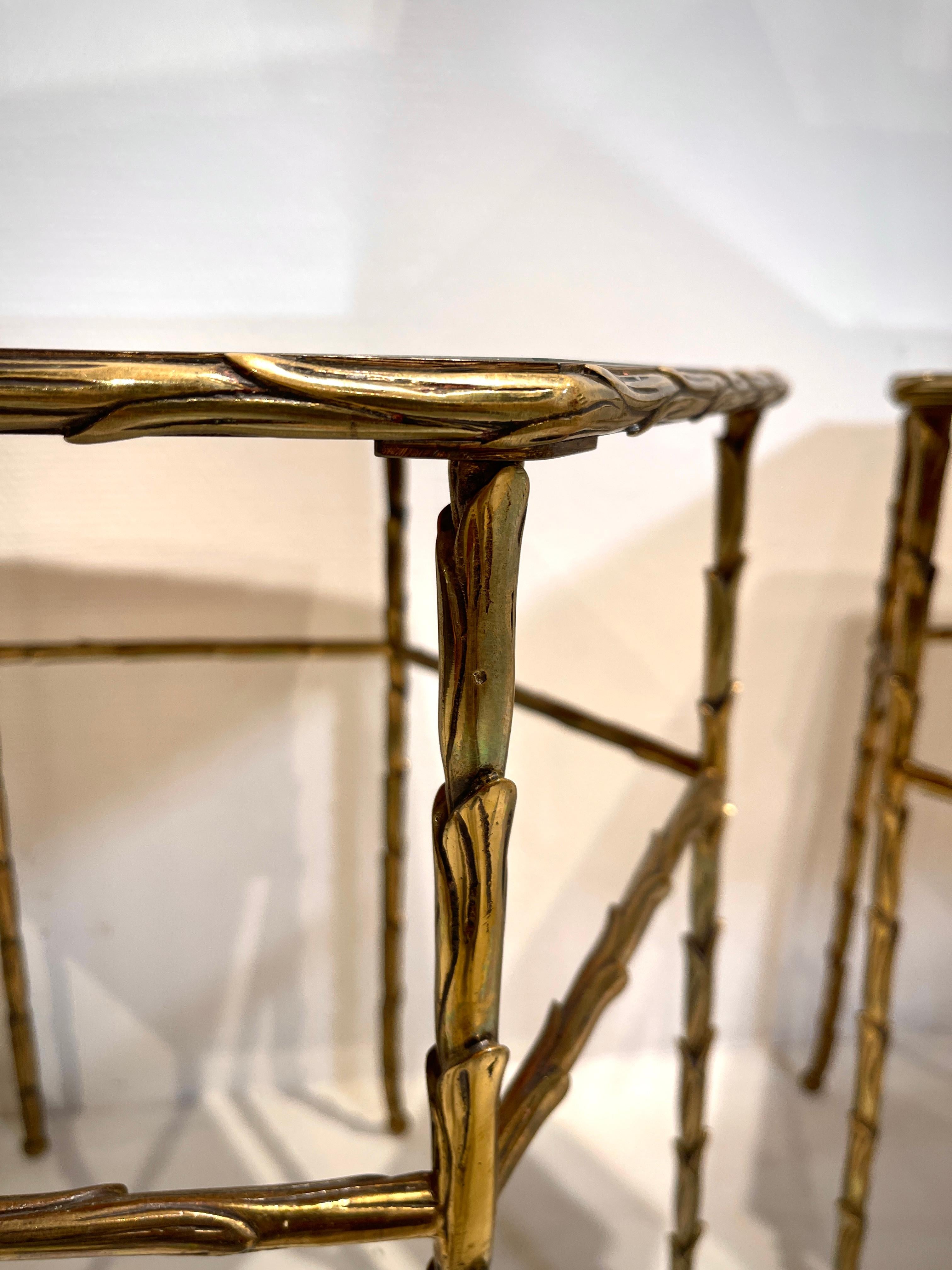 Pair of Hexagonal Bronze Side Tables by Maison Baguès In Excellent Condition In Brussels, BE