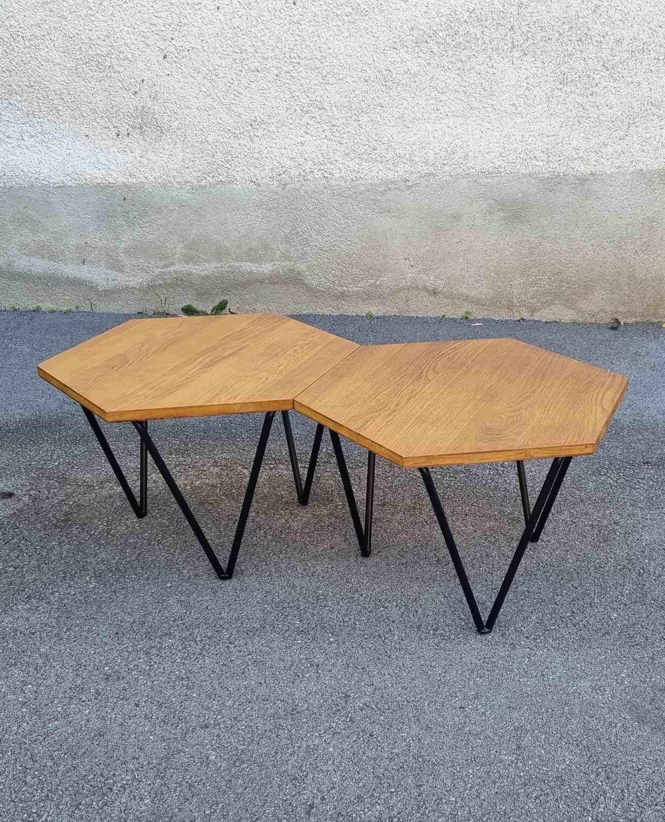 Ferro battuto Coppia di tavolini esagonali di Gio Ponti per ISA Bergamo, Italia, anni '50