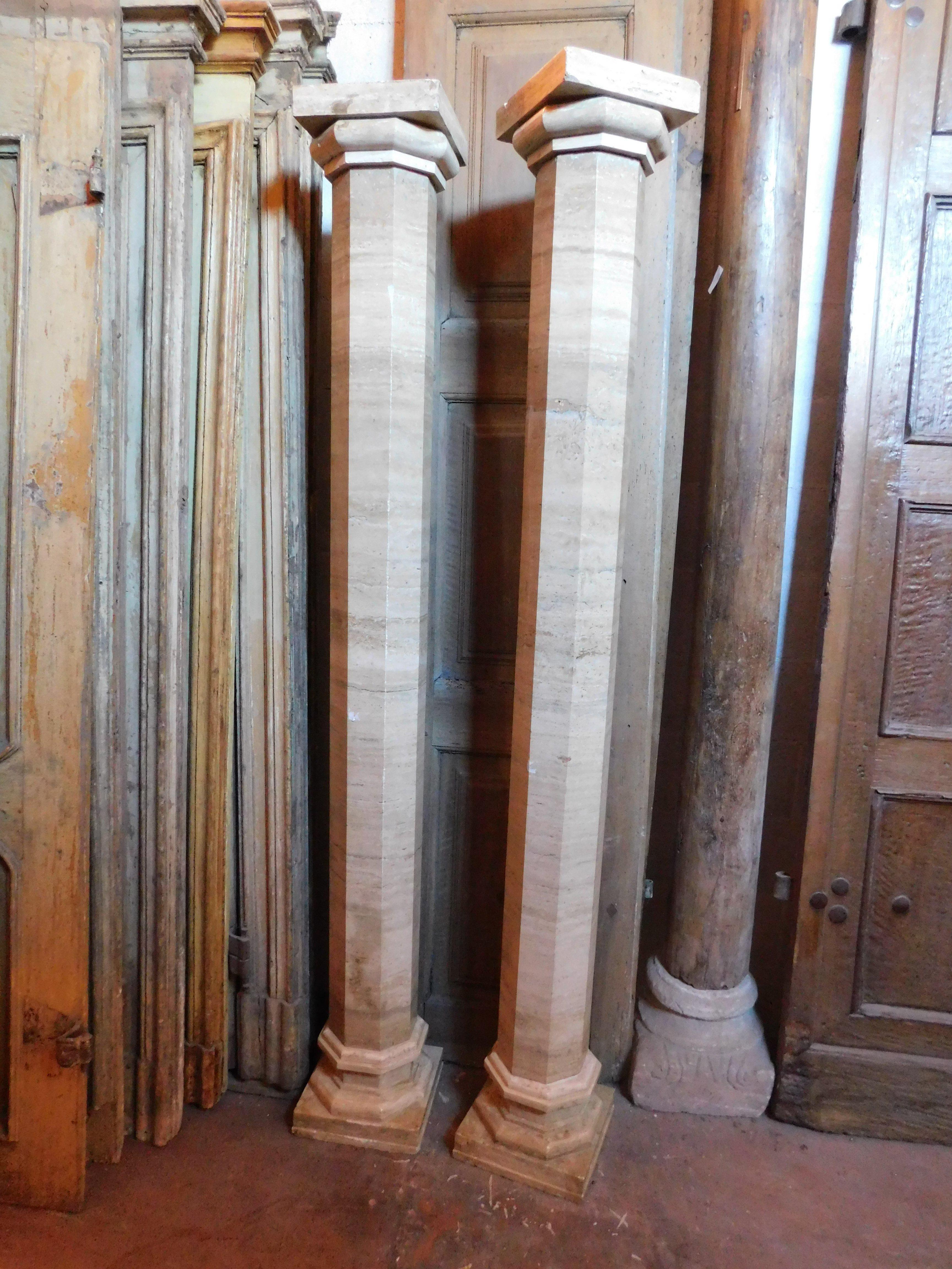 italien Paire de colonnes hexagonales en marbre beige, Italie en vente