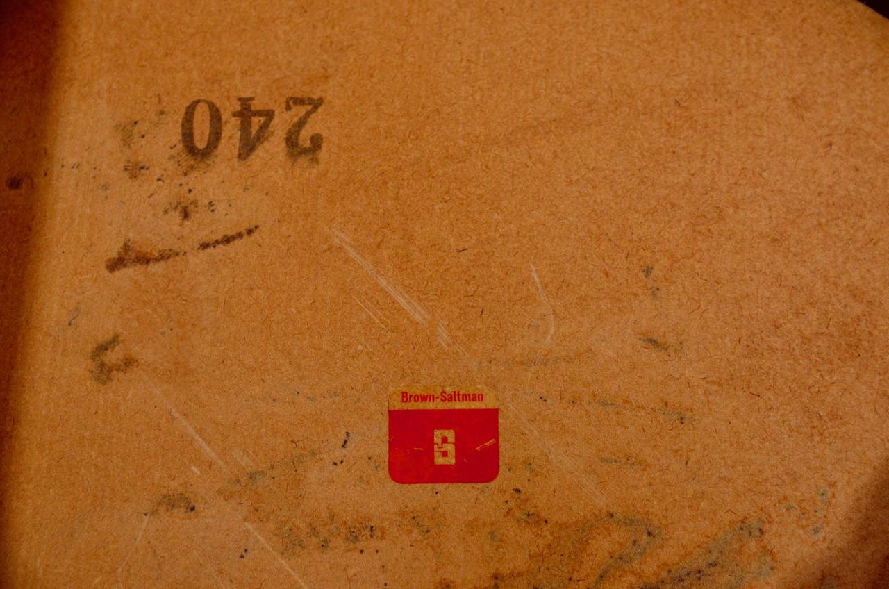 Sechseckige Beistelltische „Domino“ von John Keal für Brown-Saltman, Paar (Glas) im Angebot