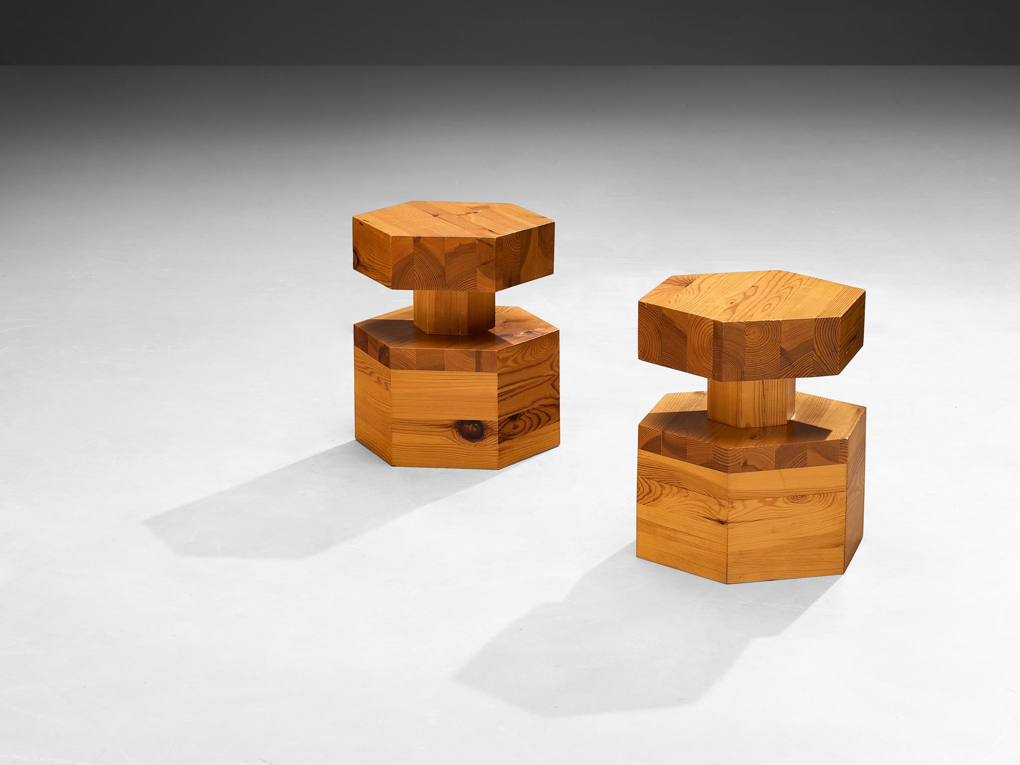 Hexagonal side or coffee tables, pine, Europe, 1970s

Wonderful set of side tables that encapsulate the essence of 1970s design, featuring strong, robust shapes that command attention. The allure of these tables lies not only in their distinctive