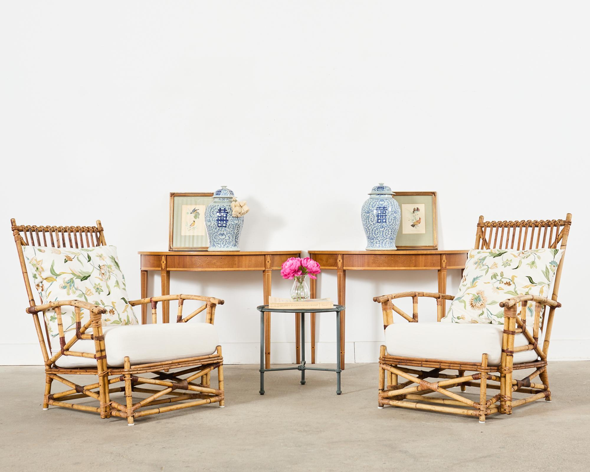 Superbe paire de chaises adirondack ou de salon labellisées du début du 20e siècle, conçues par Heywood-Wakefield Co. Wakefield, Massachusetts. Chaises d'époque 