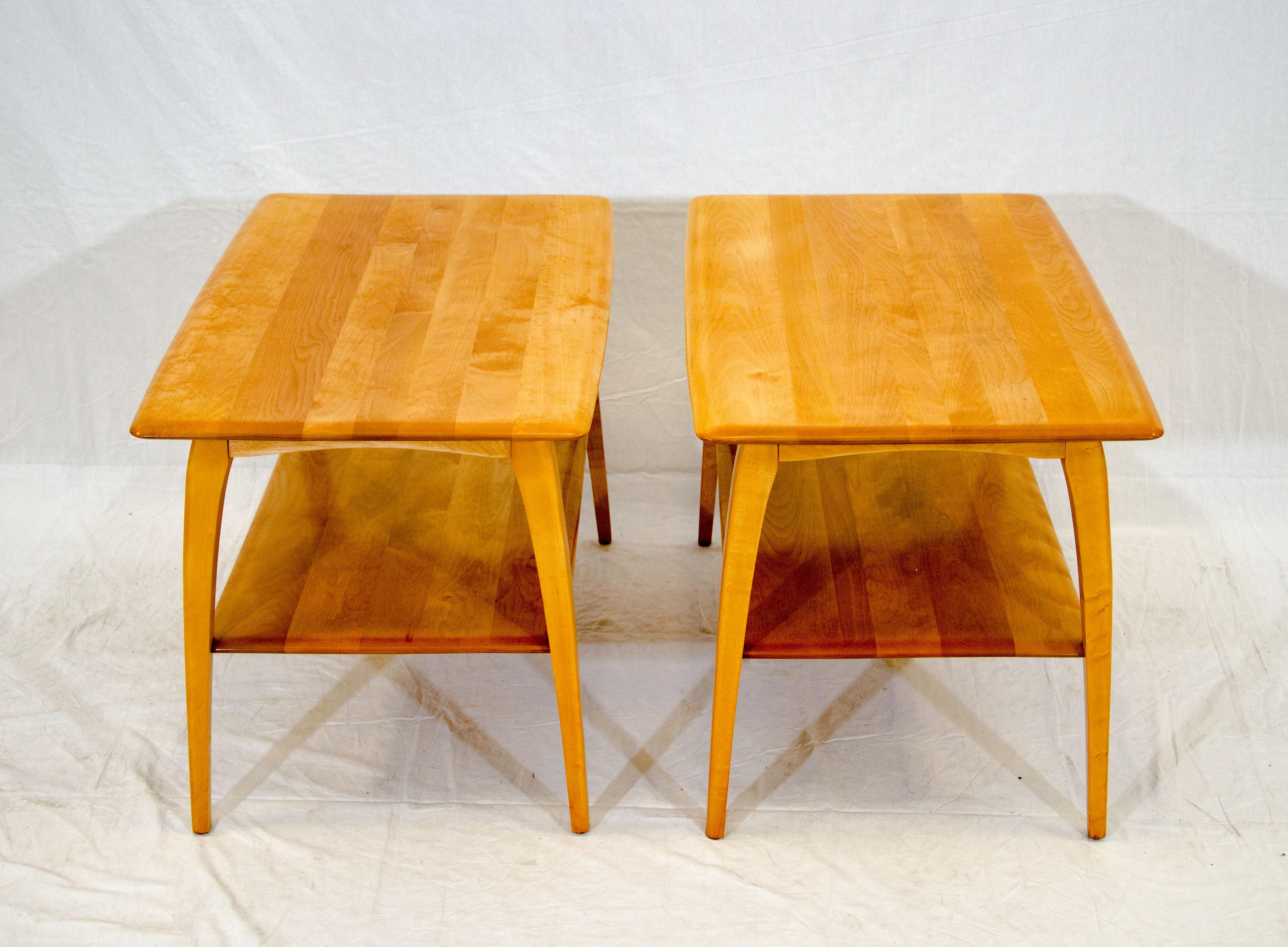 20th Century Pair of Heywood Wakefield End Tables, M 1502 G