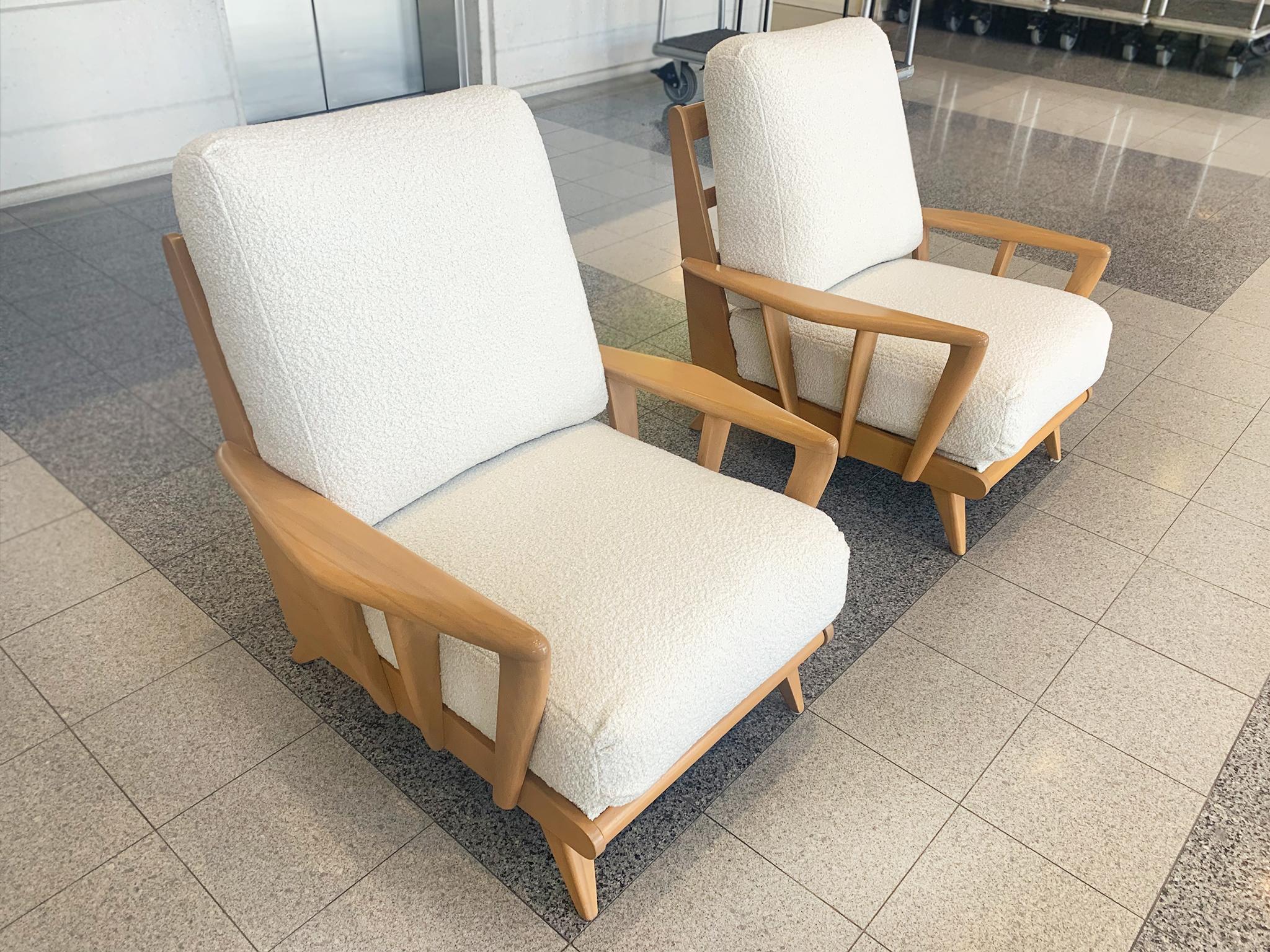 Pair of Heywood-Wakefield Maple Wood Lounge Chairs 2