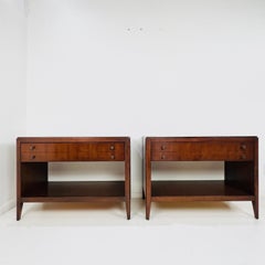 Pair of Hickory Chair Co. Mahogany Side Tables / Nightstands