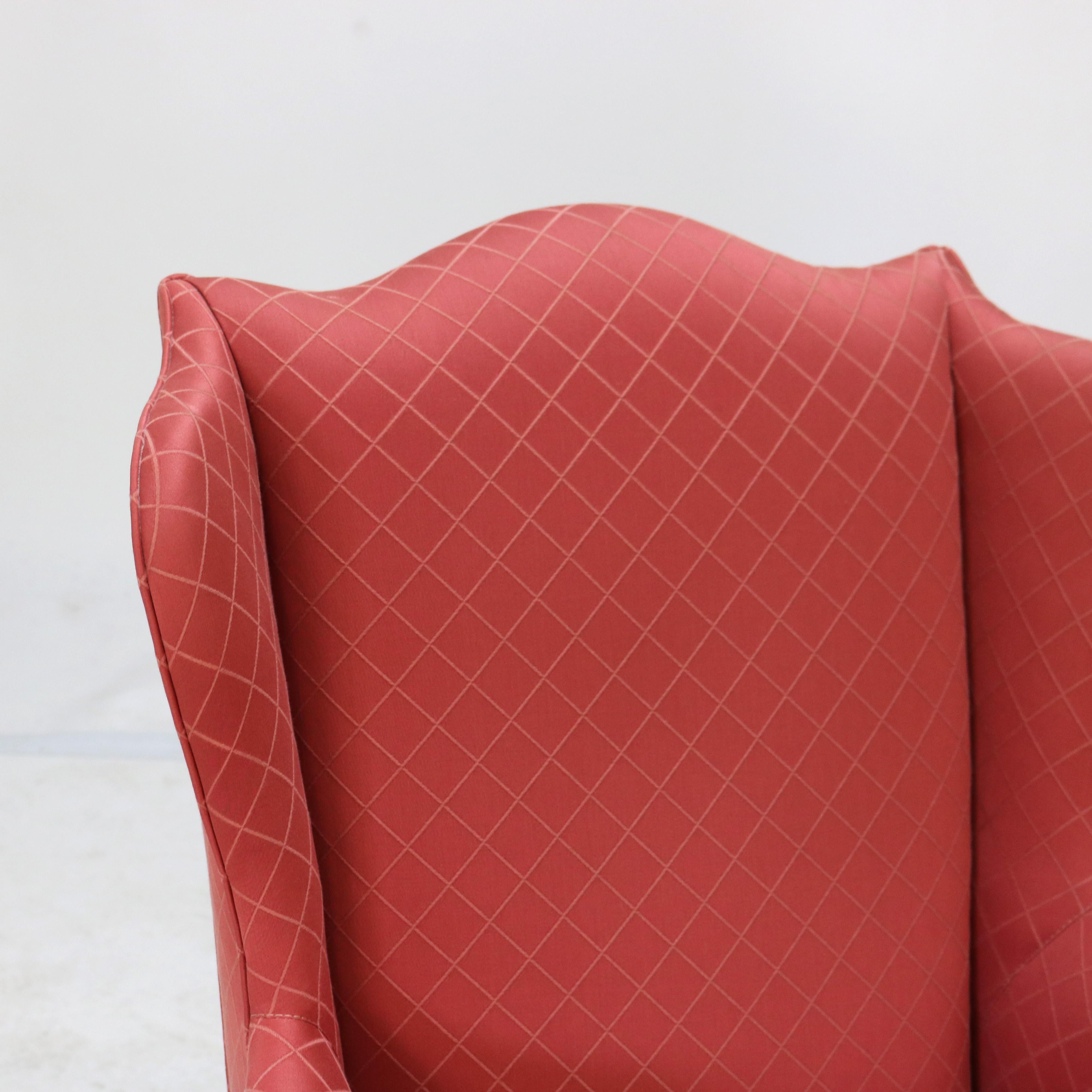 Pareja de sillas Hickory Chair Co. Sillas con respaldo de ala Queen Anne C1960 en Bueno Estado en Big Flats, NY