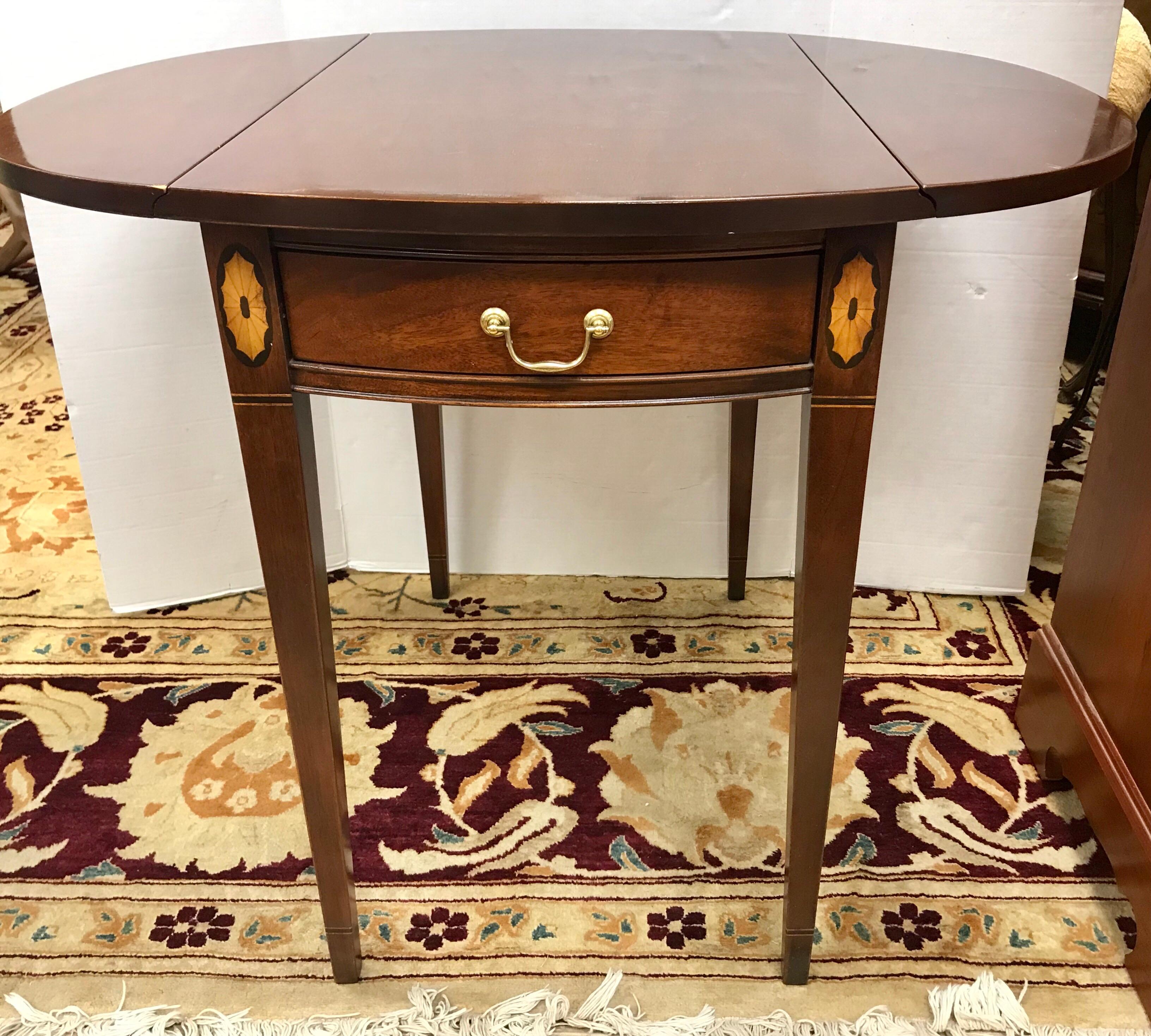 American Pair of Hickory Chair Federal Mahogany Inlay Drop-leaf End Tables