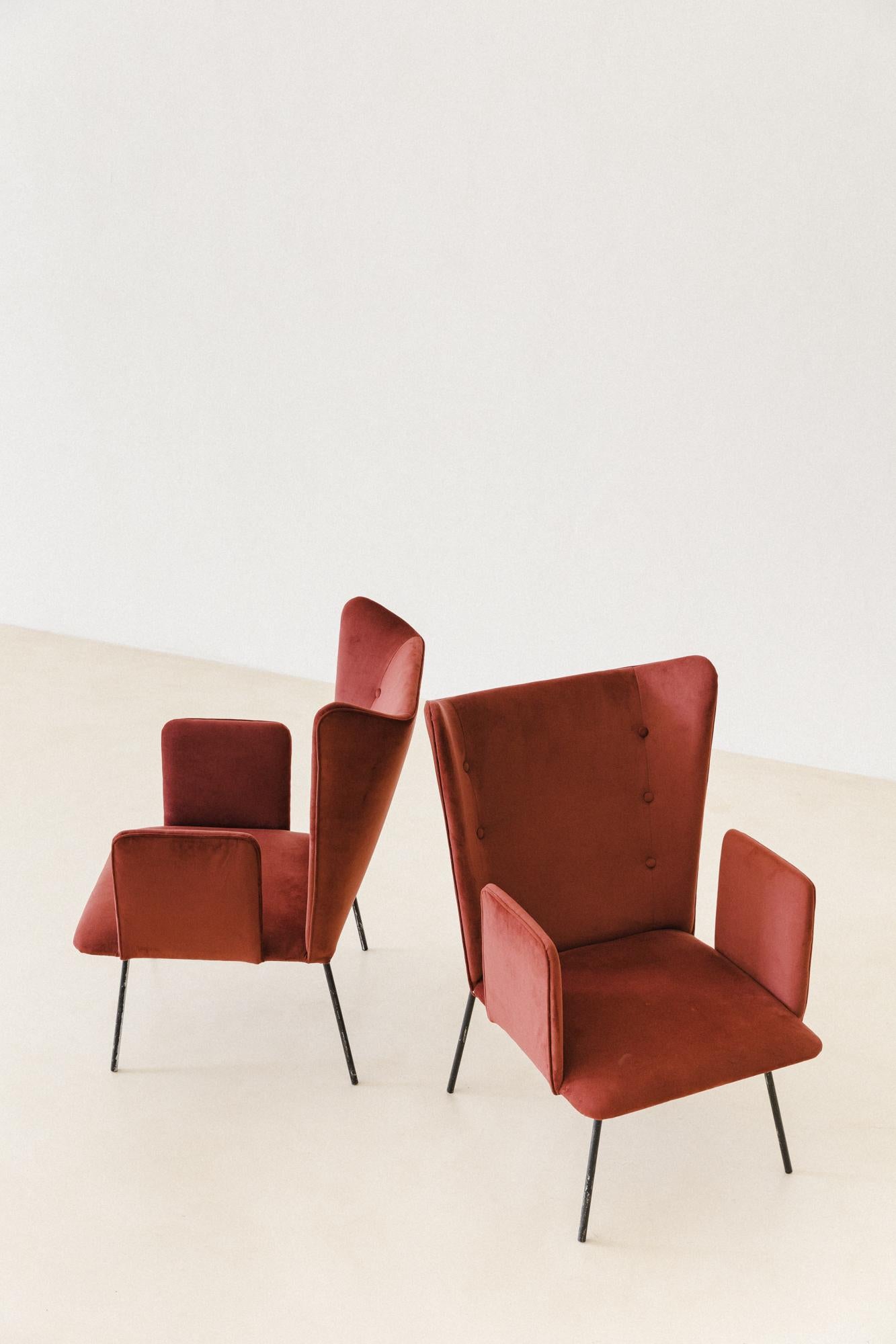 Velvet Pair of High Armchairs by Carlo Hauner and Martin Eisler, Brazilian Design For Sale