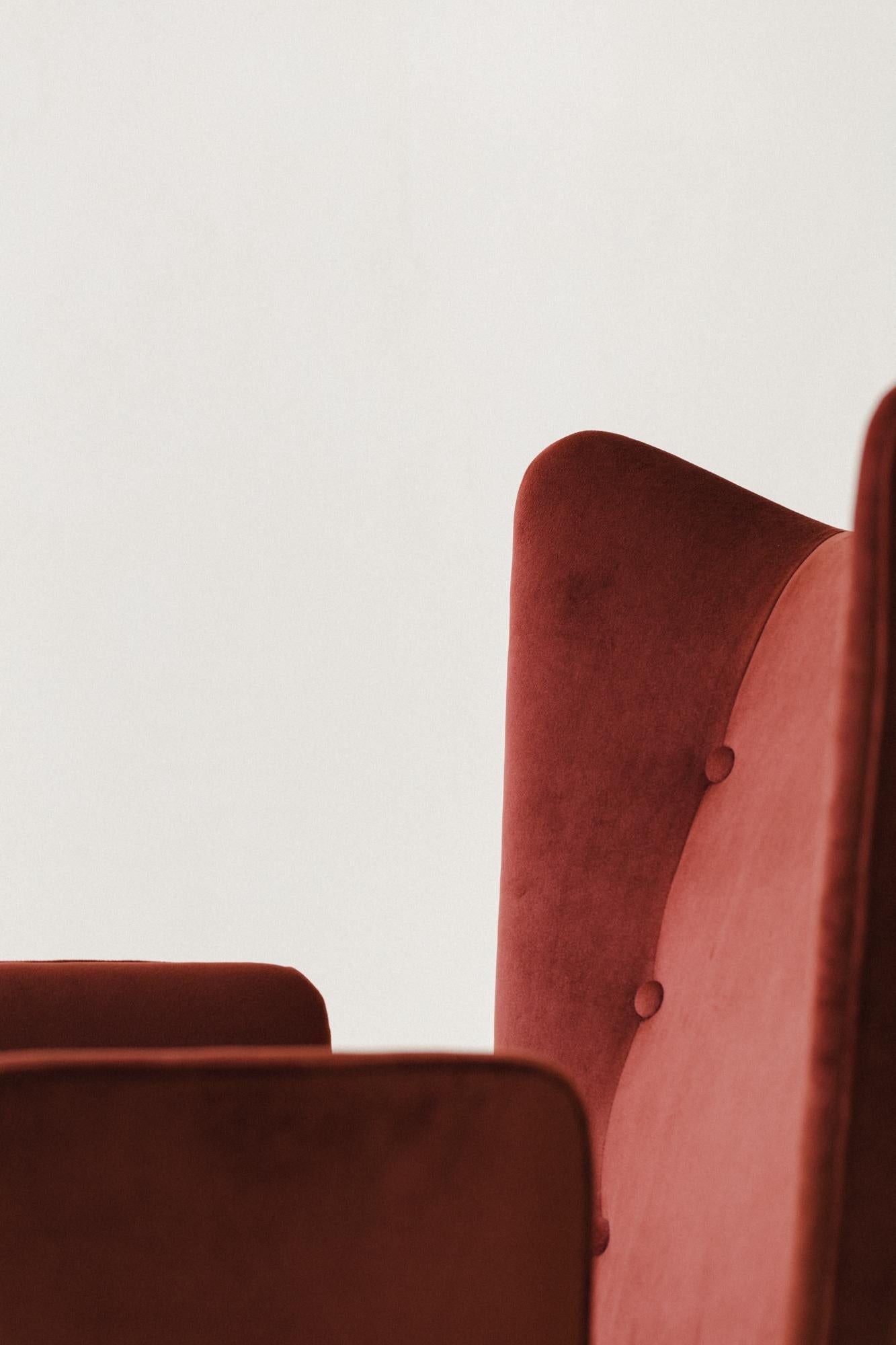 Velours Paire de fauteuils hauts de Carlo Hauner et Martin Eisler, design brésilien en vente