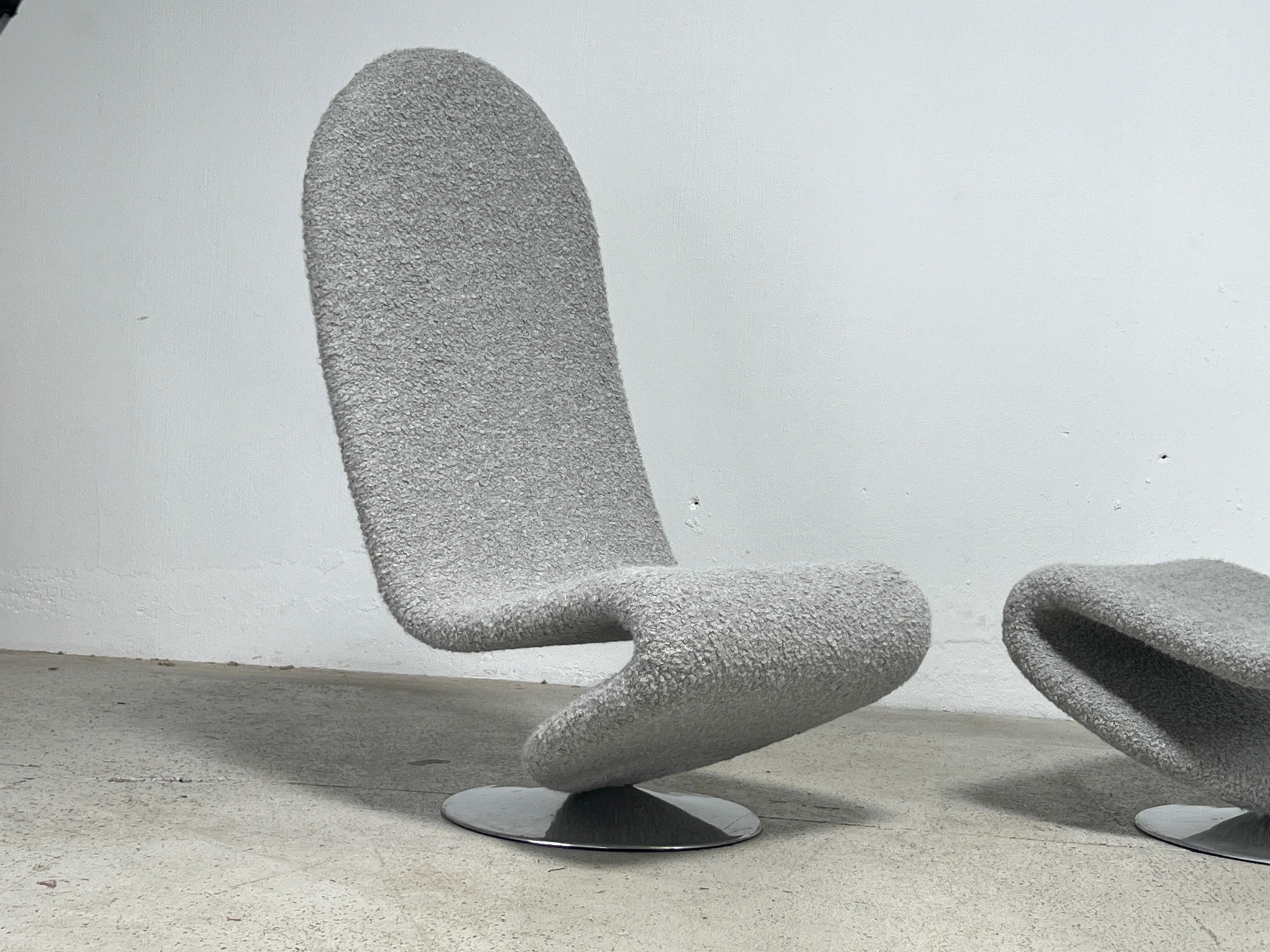 Pair of High Back Lounge Chairs by Verner Panton For Sale 1