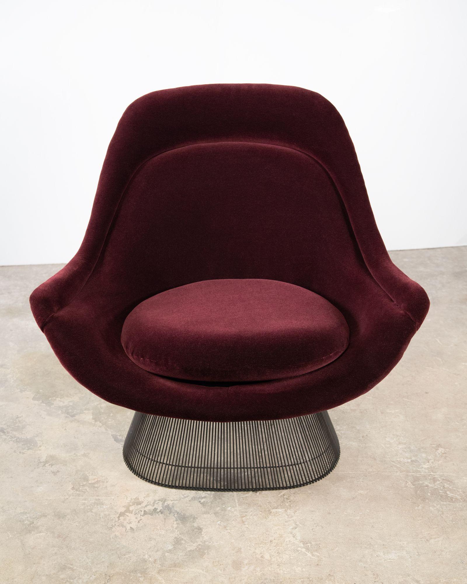 Pair of High Back Lounge Chairs & Ottoman by Warren Platner for Knoll In Excellent Condition In Dallas, TX