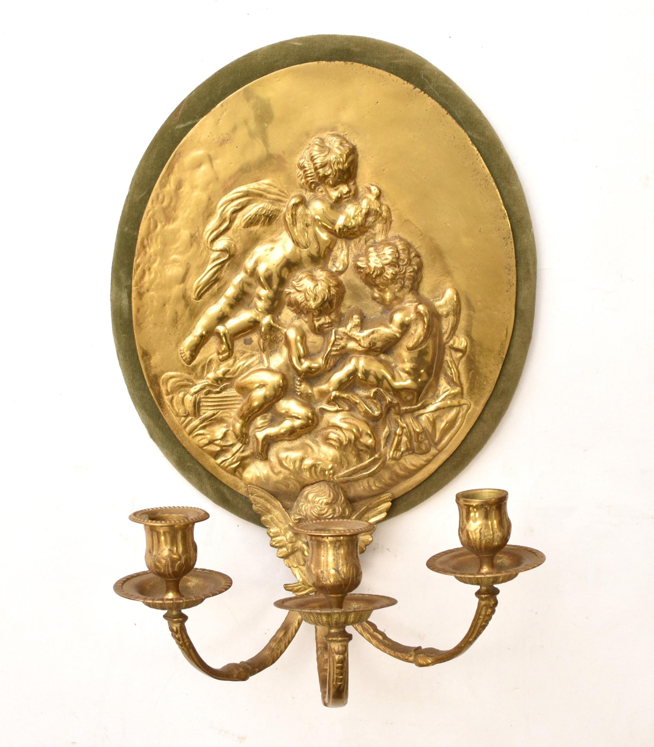 20th Century Pair of High Relief Cast Brass Playful Putti Wall Light Sconces For Sale