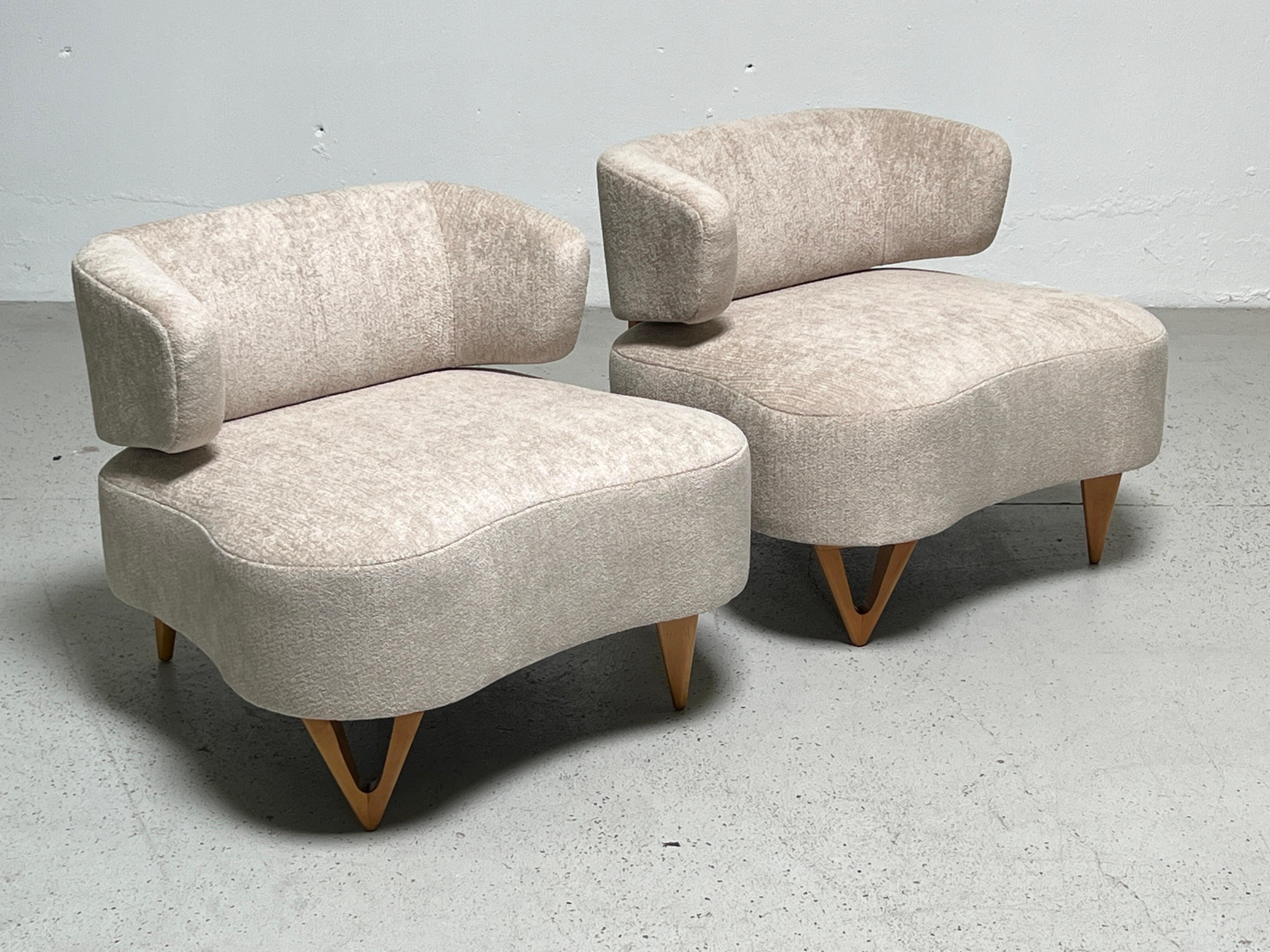 Pair of High Style American Lounge Chairs 3
