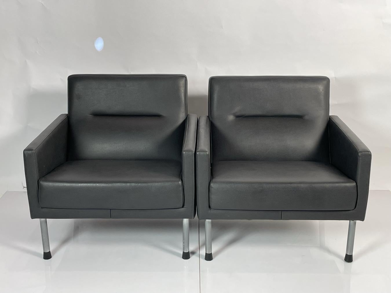 Make your workspace a social space. Sidewalk Lounge Seating is a crisp, lightly scaled, and portable collection for comfort and mobility. A lounge chair with a high back for added comfort and privacy features a horizontal tucked upholstery detail,