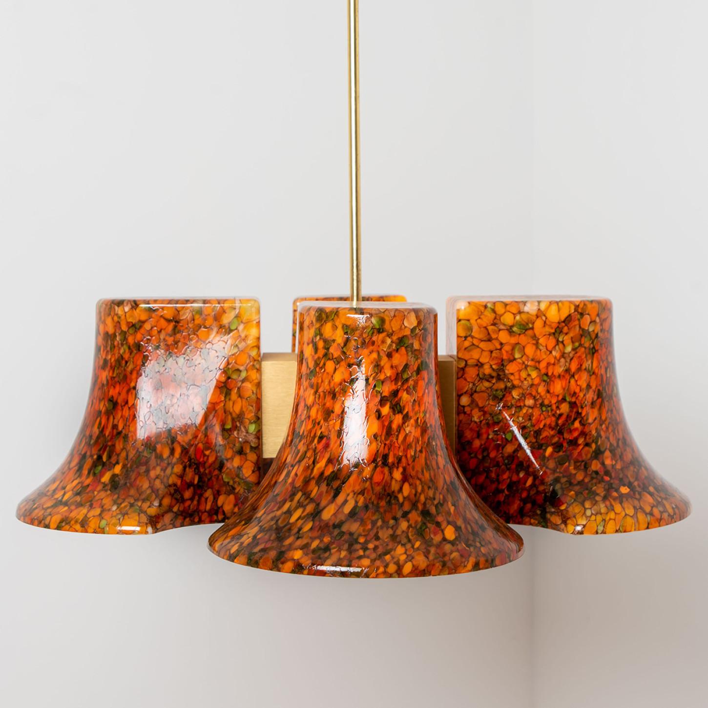 Pair of Hillebrand Orange Gold 'Confetti' Murano Glass Pendant, 1970s In Good Condition For Sale In Rijssen, NL