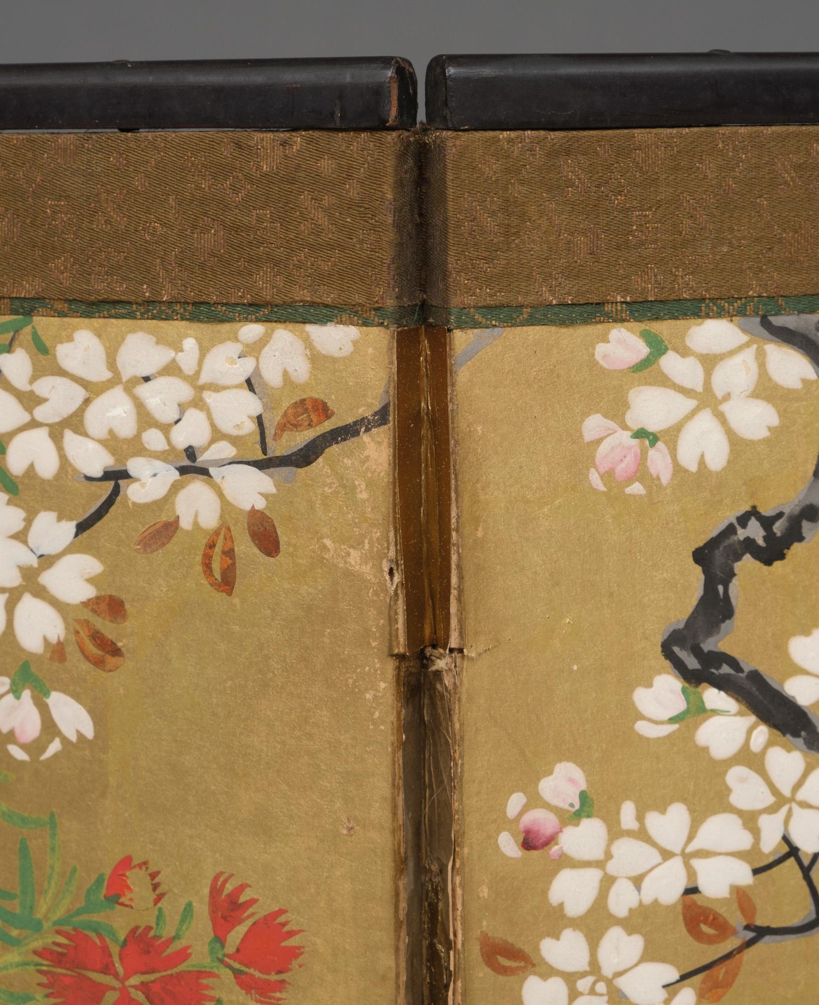 Pair of Japanese hinagata byôbu 雛形屏風 (small folding screens) with flower carts For Sale 9