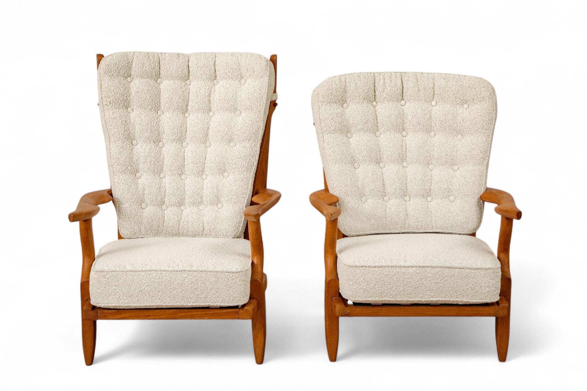 Paire de chaises longues en chêne blanc pour lui (Romeo) et elle (Juliette), par Guillerme et Chambron, pour Votre Maison. France vers les années 1950
Paire de chaises de salon 