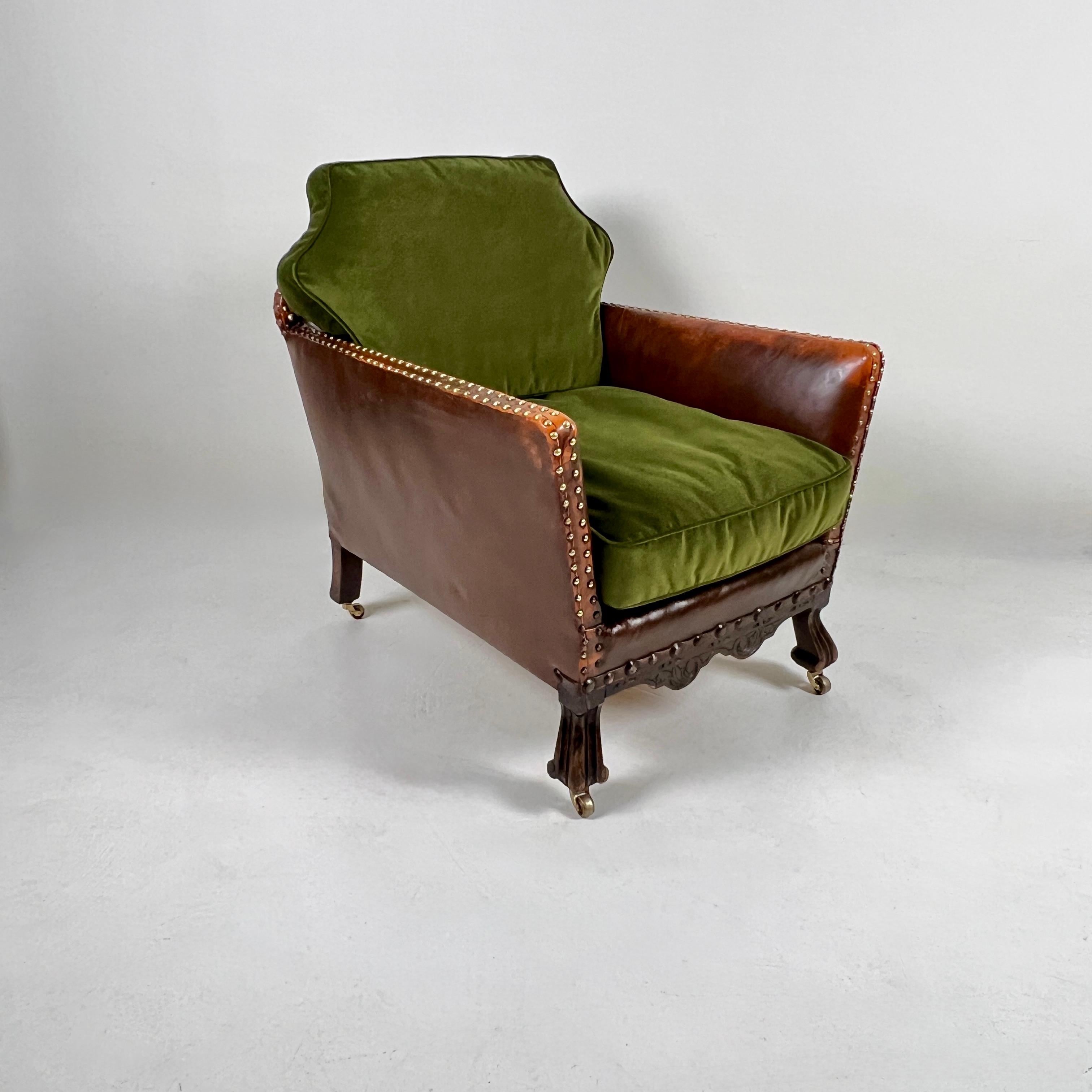 Coppia di sedie da club in pelle francese per lui e per lei in vendita 2