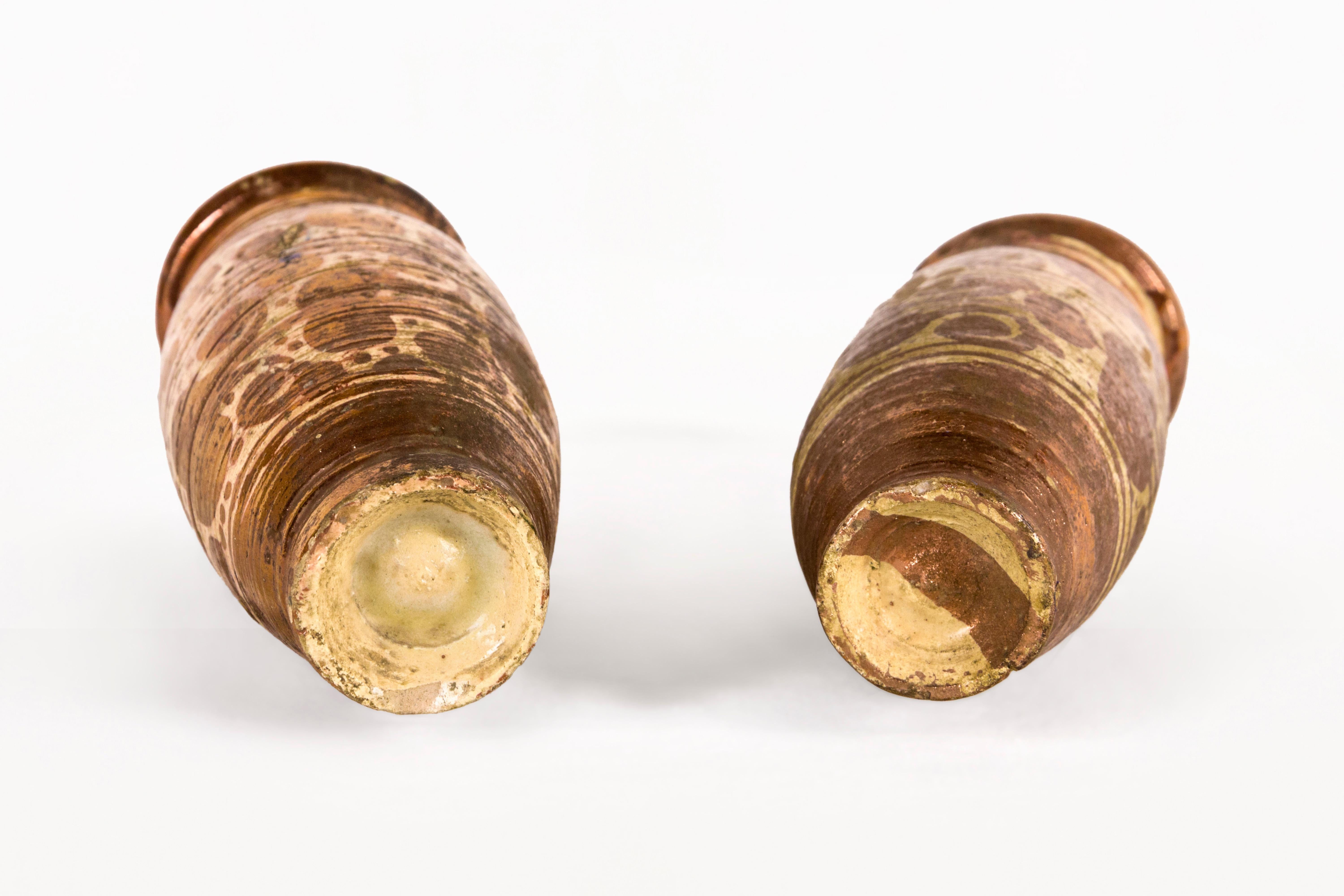 Pair of Hispano-Moresque Copper Lustre Honey Pots, XVII Century, Spain For Sale 3