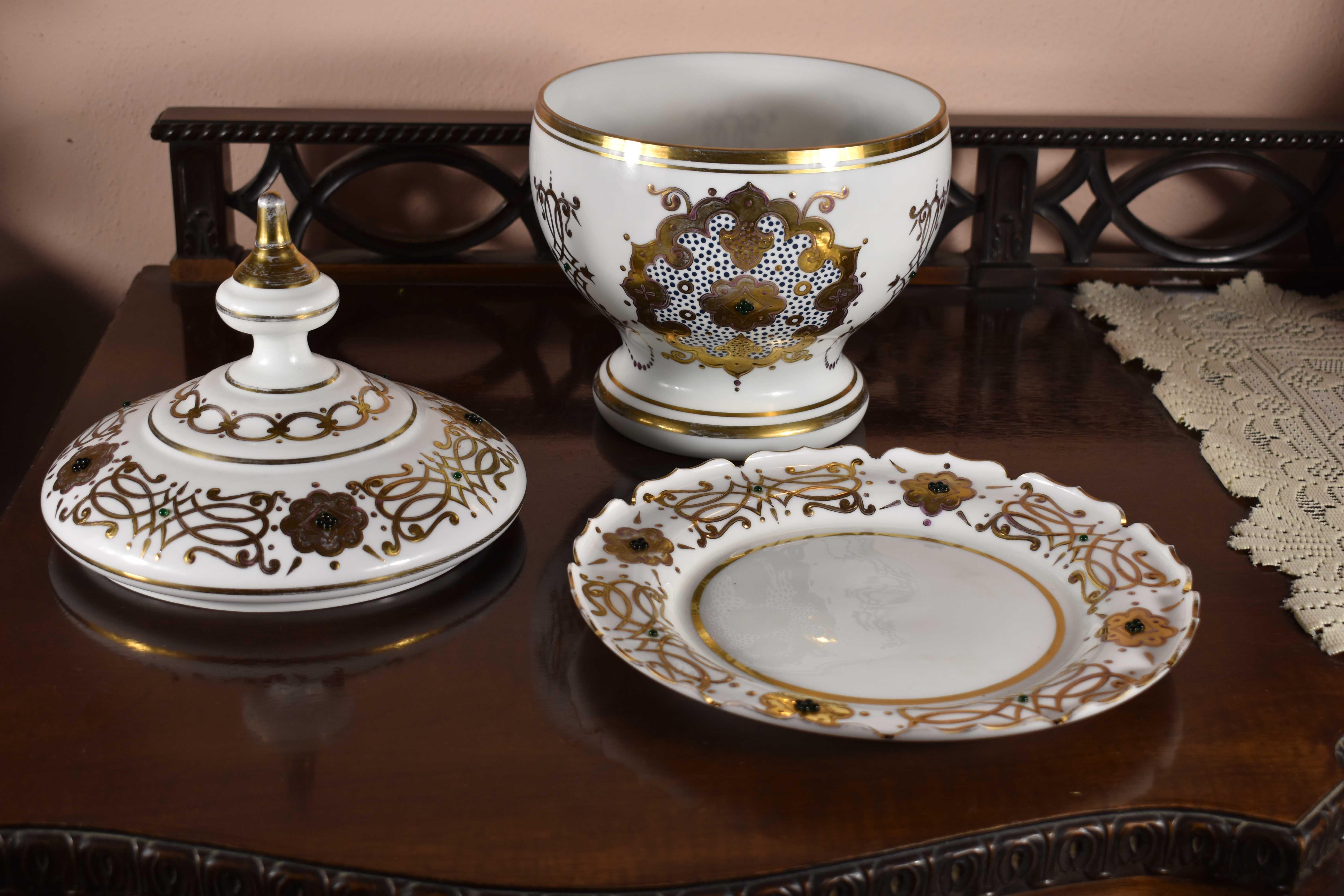 Engraved Pair of Historical Bohemian Opal Glass Bomboniers Gold Paint Ottoman Market