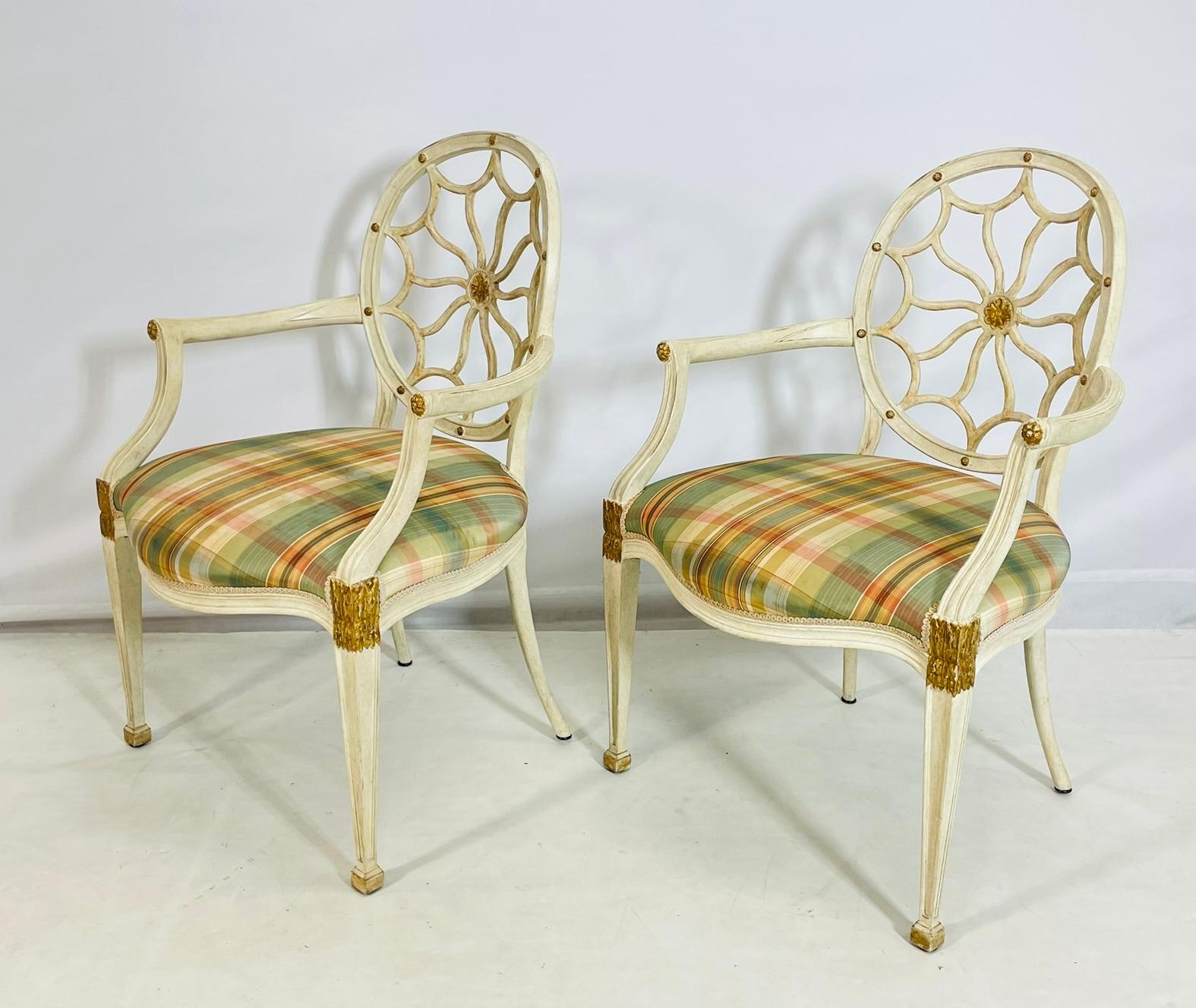 Hollywood Regency Paire de fauteuils en bois doré à dossier ballon de style régence hollywoodienne par Dennis & Leen en vente