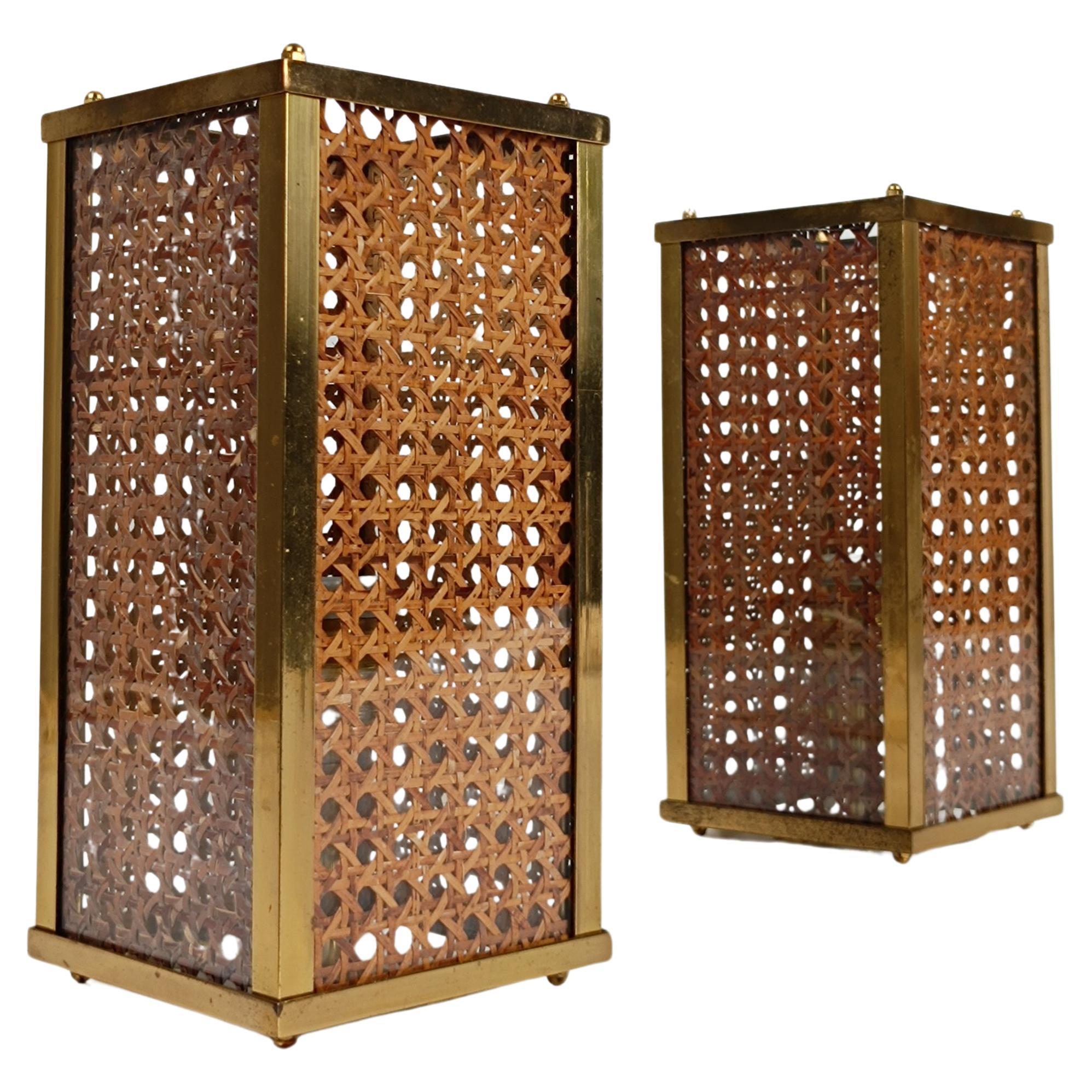 Pair of Hollywood Regency Bedside Table Lamps in Brass & Cane Webbing, 70s en vente