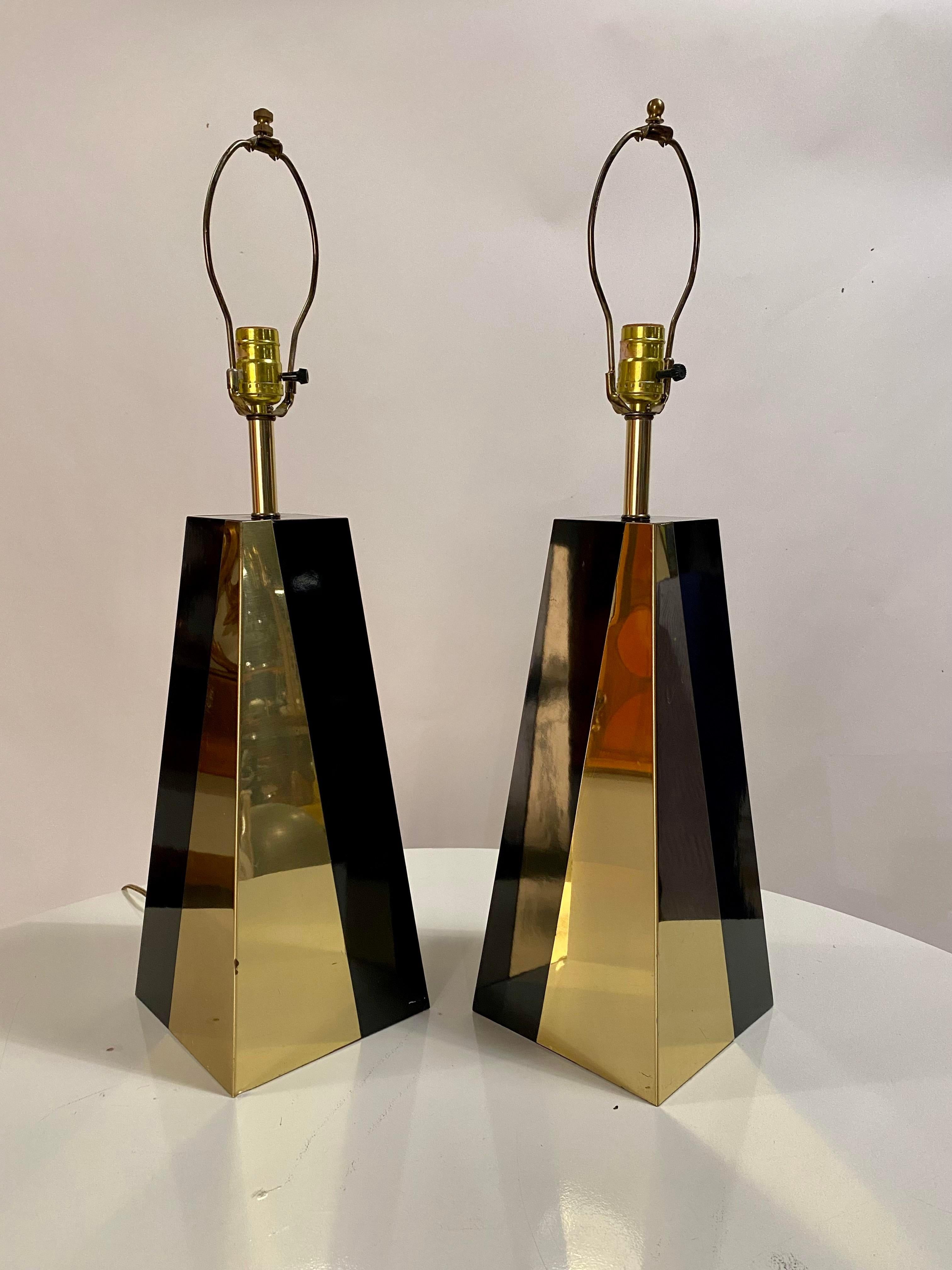 Acrylic Pair of Hollywood Regency Black and Brass Pyramid Lamps, 1970's For Sale