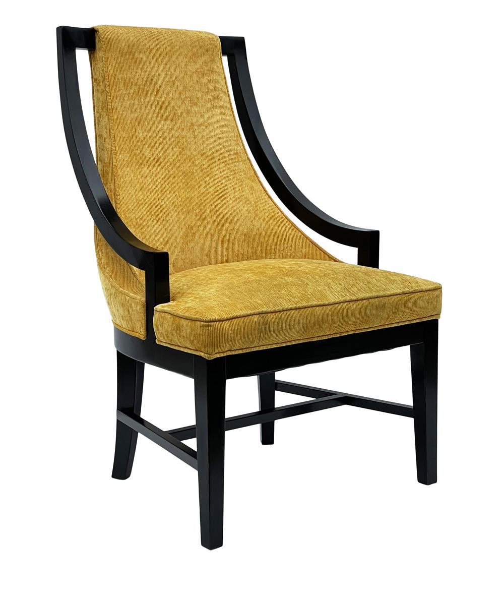 Paire de fauteuils pantoufles Hollywood Regency à cadre noir et tissu doré en vente 4