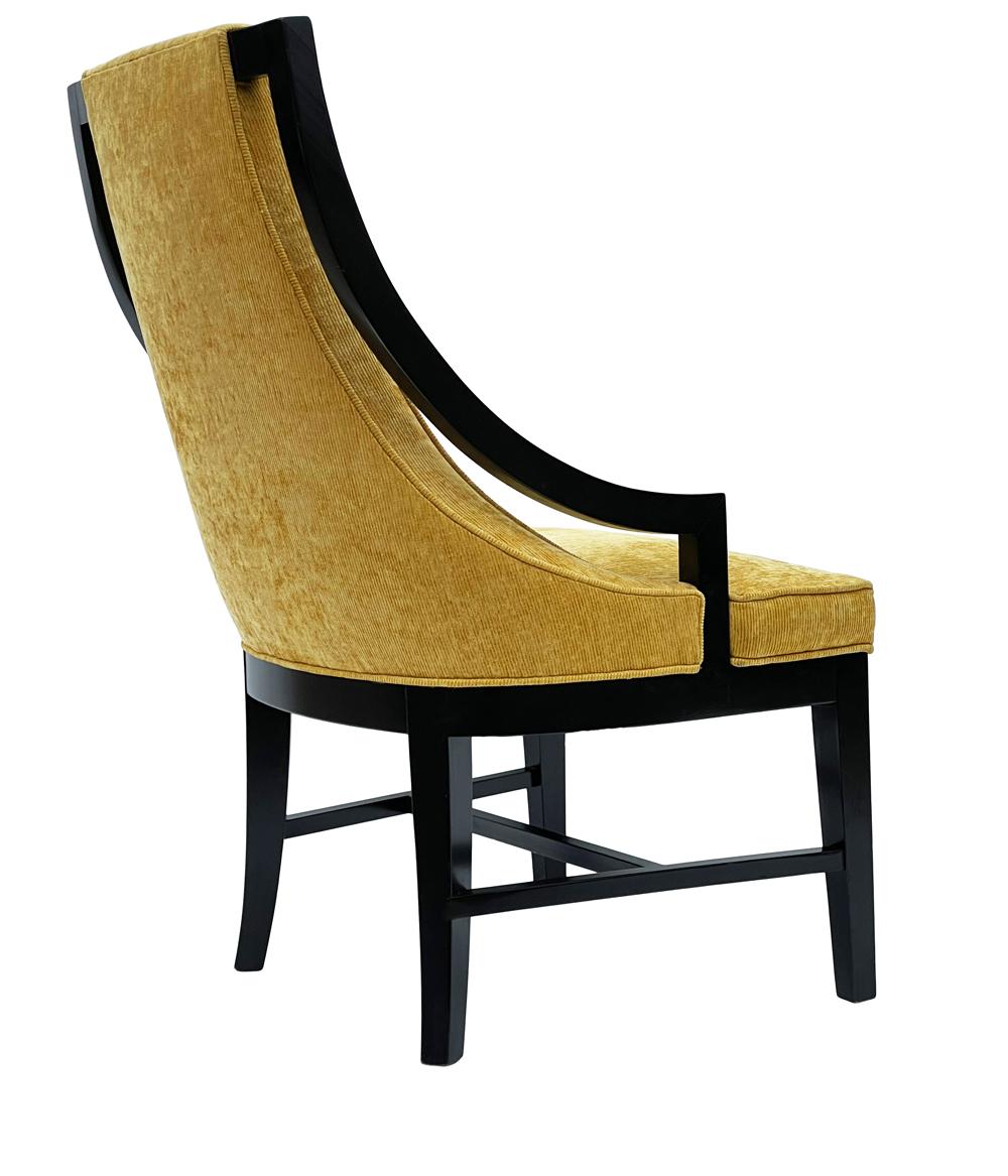 Paire de fauteuils pantoufles Hollywood Regency à cadre noir et tissu doré en vente 2