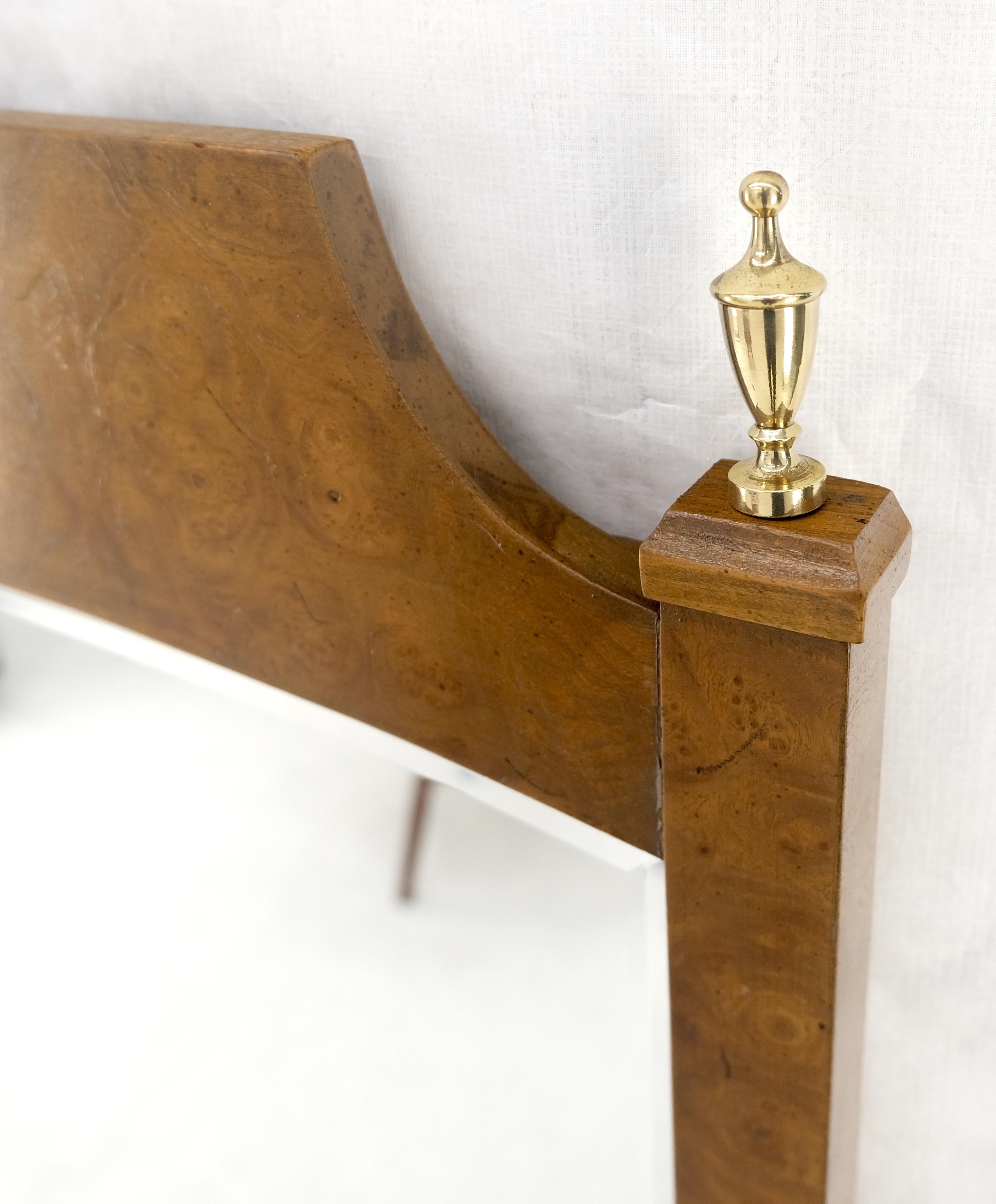 Américain Paire de miroirs muraux rectangulaires 33x55 en bois de ronce Hollywood Regency MINT en vente