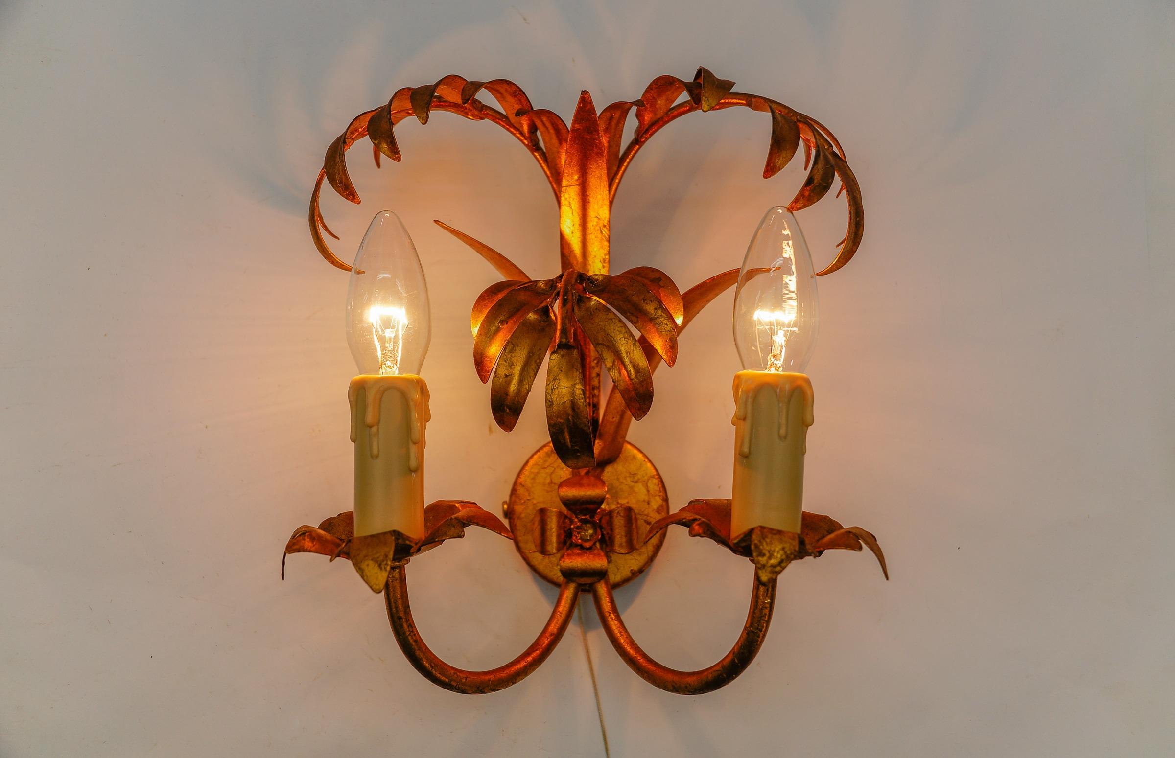 Gilt Pair of Hollywood Regency Double Palm Wall Lights by Hans Kögl, Germany, 1970s For Sale