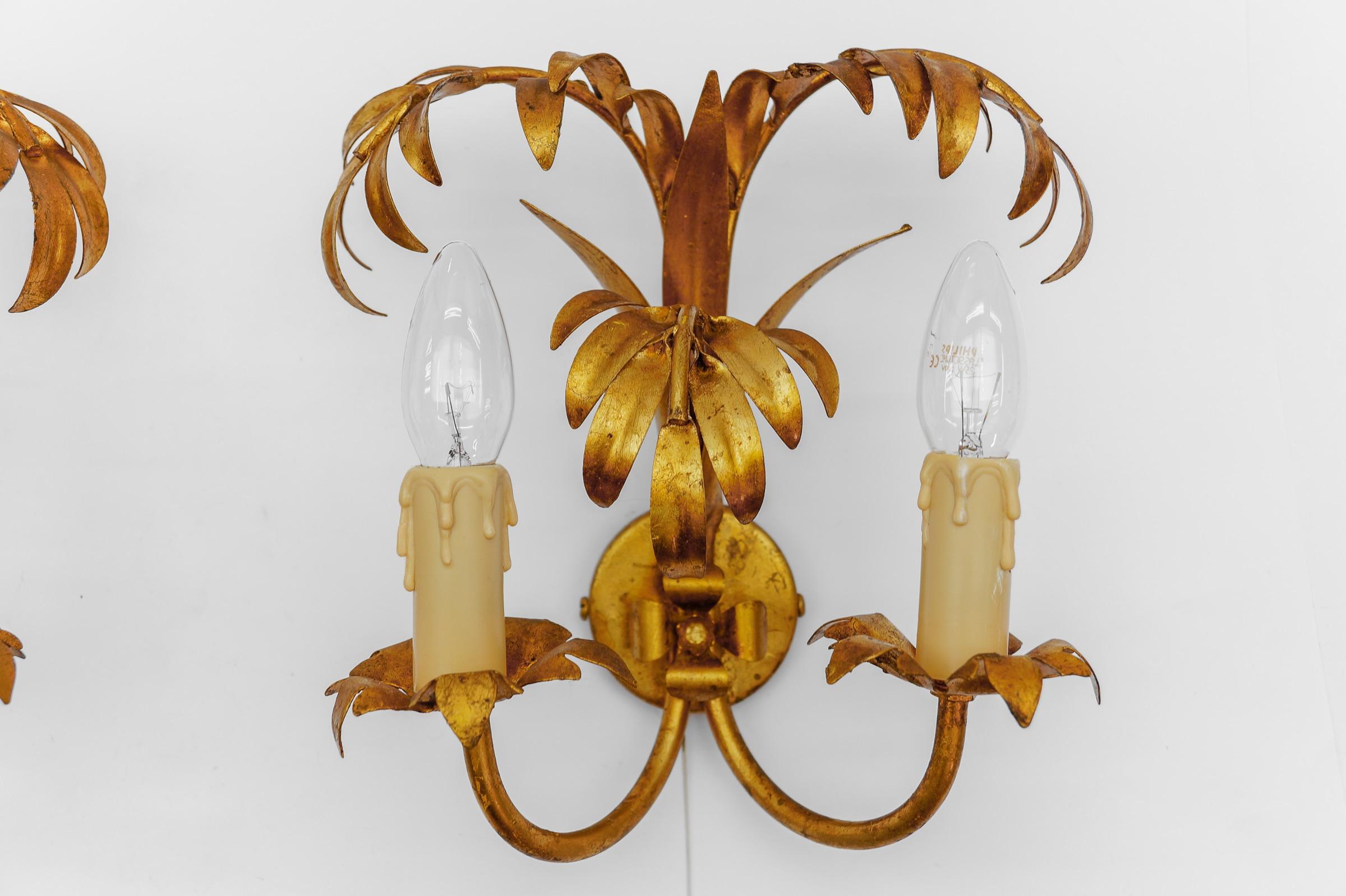 Pair of Hollywood Regency Double Palm Wall Lights by Hans Kögl, Germany, 1970s In Good Condition For Sale In Nürnberg, Bayern