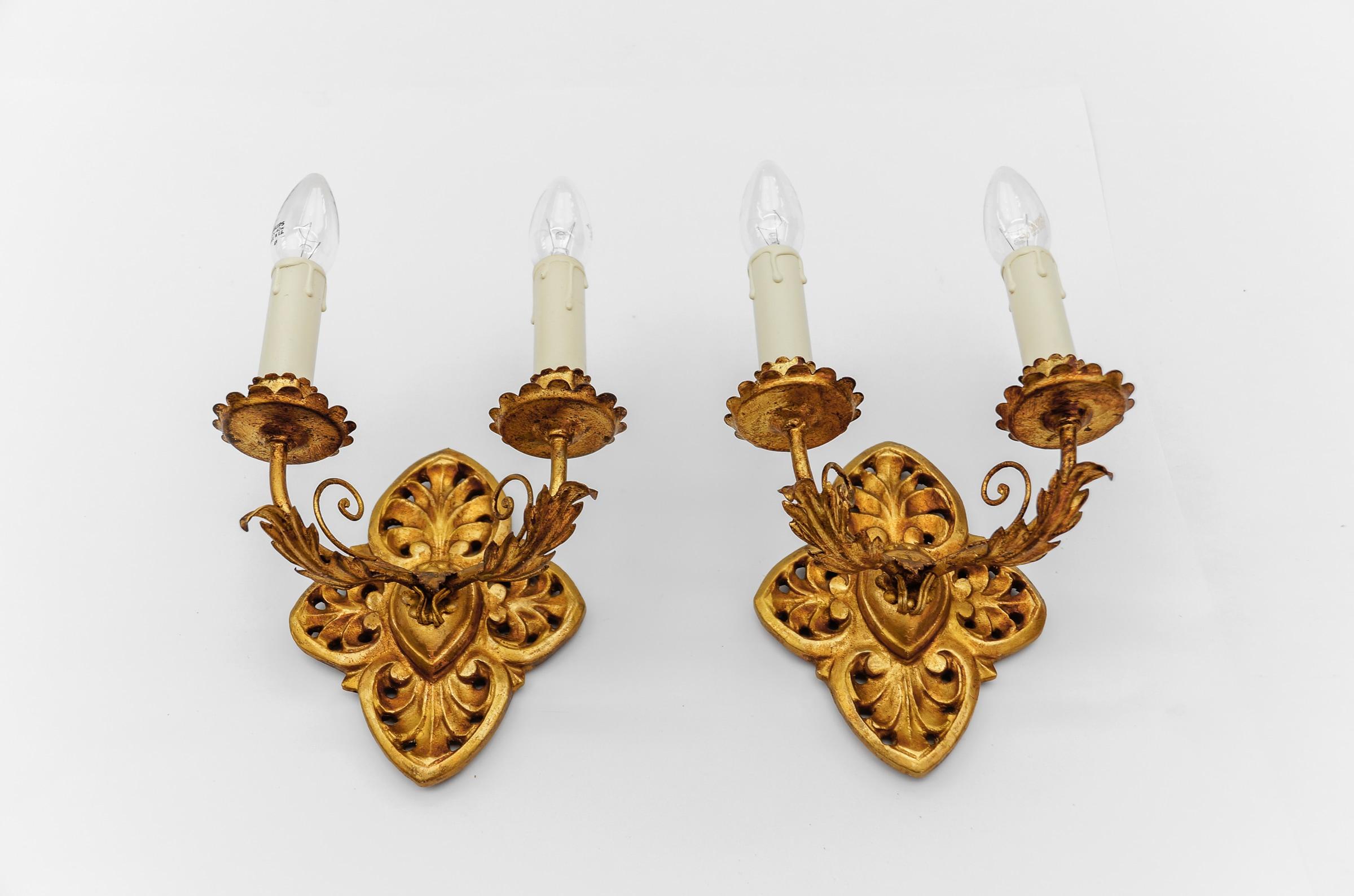 Late 20th Century Pair of Hollywood Regency Double Wall Lights, Germany 1960s For Sale