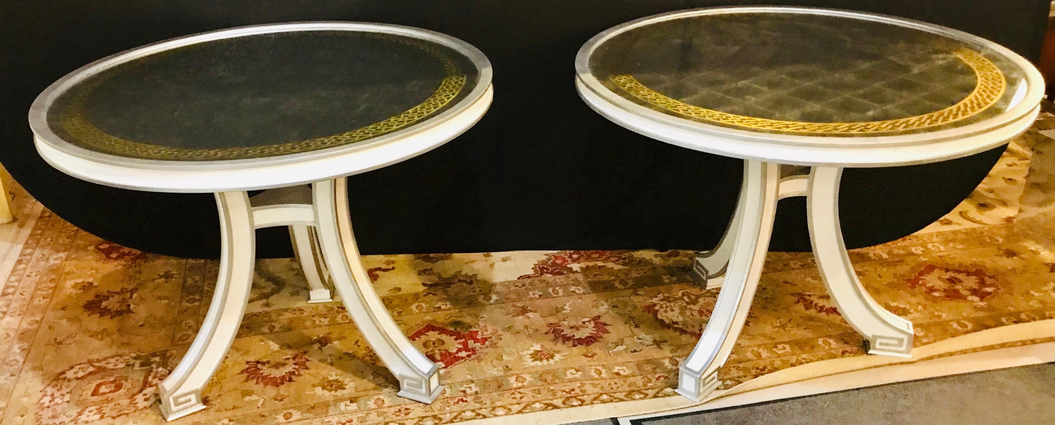 Pair of Hollywood Regency Églomisé Top Painted Side, End or Centre Tables For Sale 6