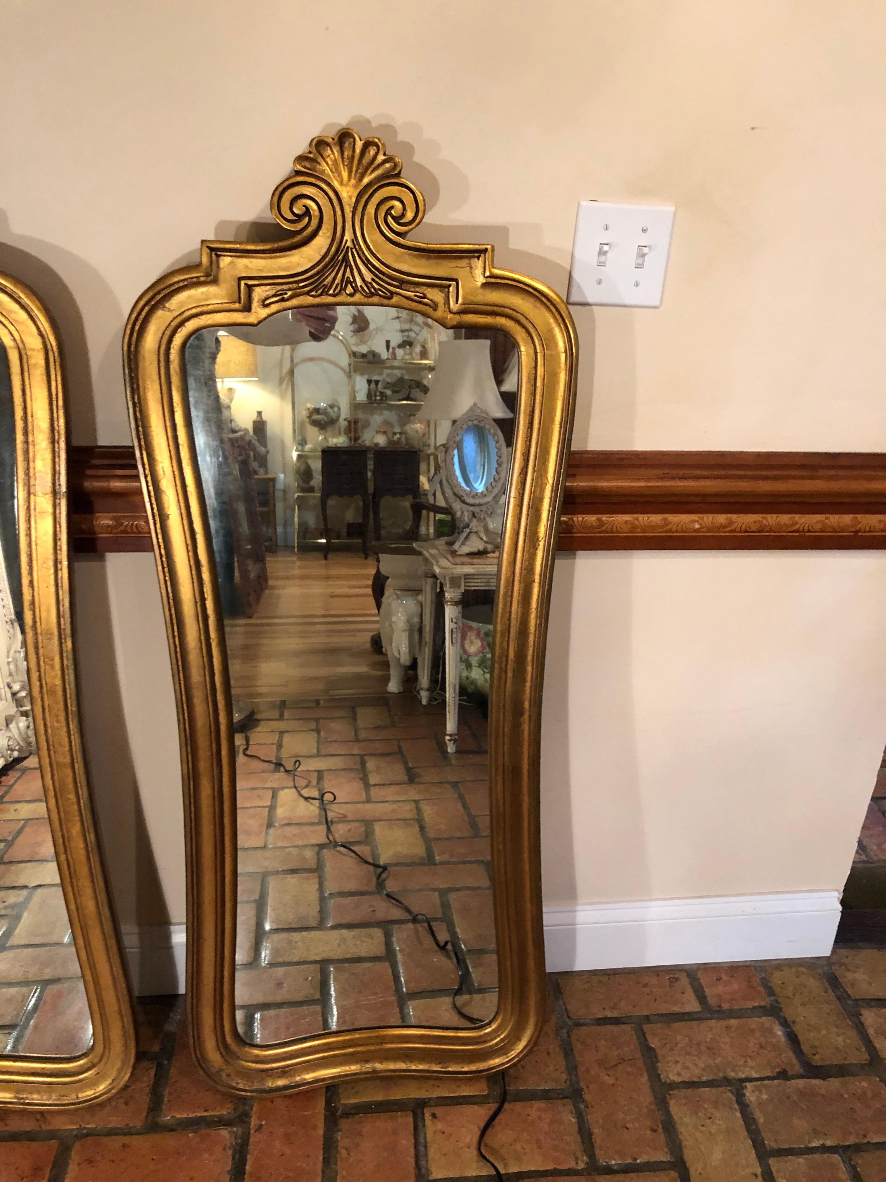Pair of Hollywood Regency Gilt Mirrors In Good Condition In Redding, CT