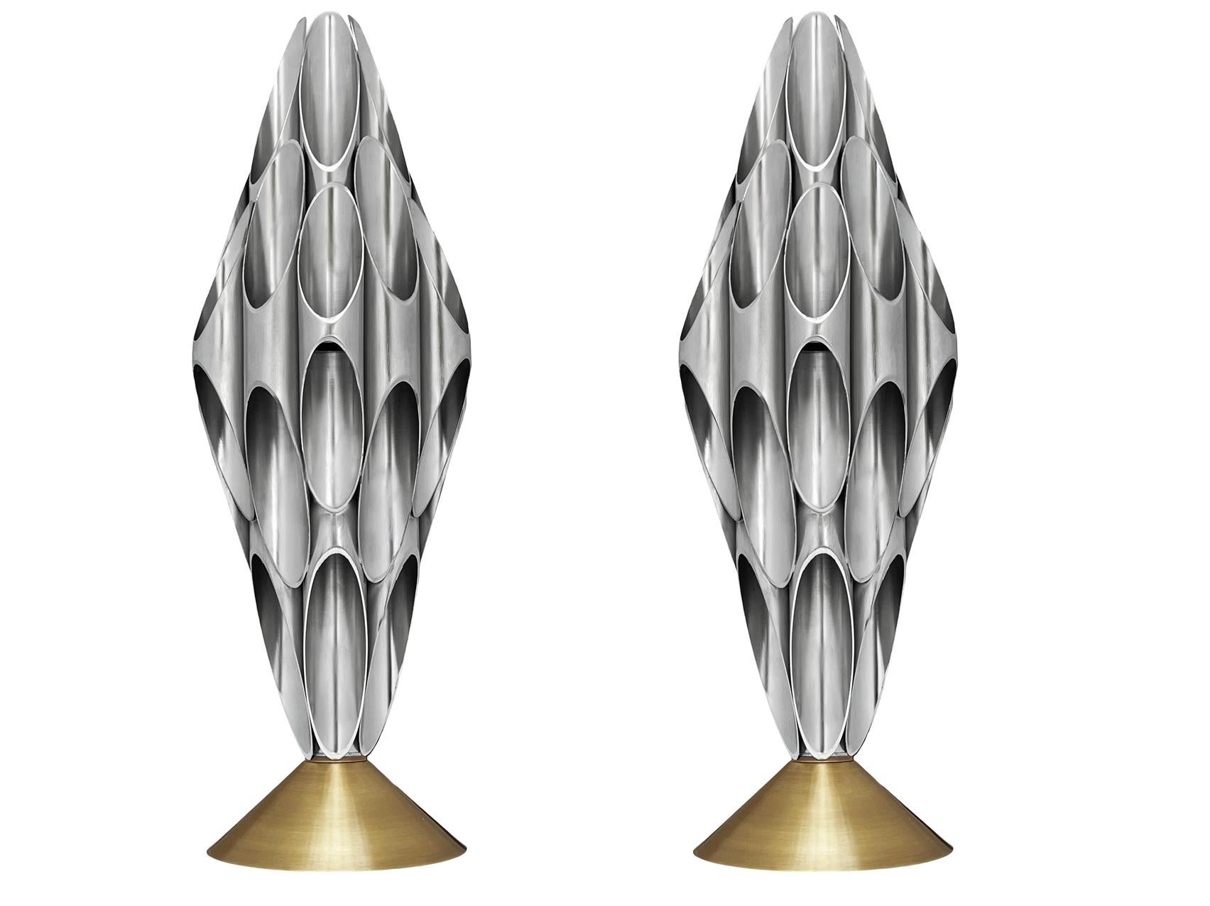 Pair of Hollywood Regency Glam Table Sculpture Accent Lamps in Gold & Silver For Sale 1