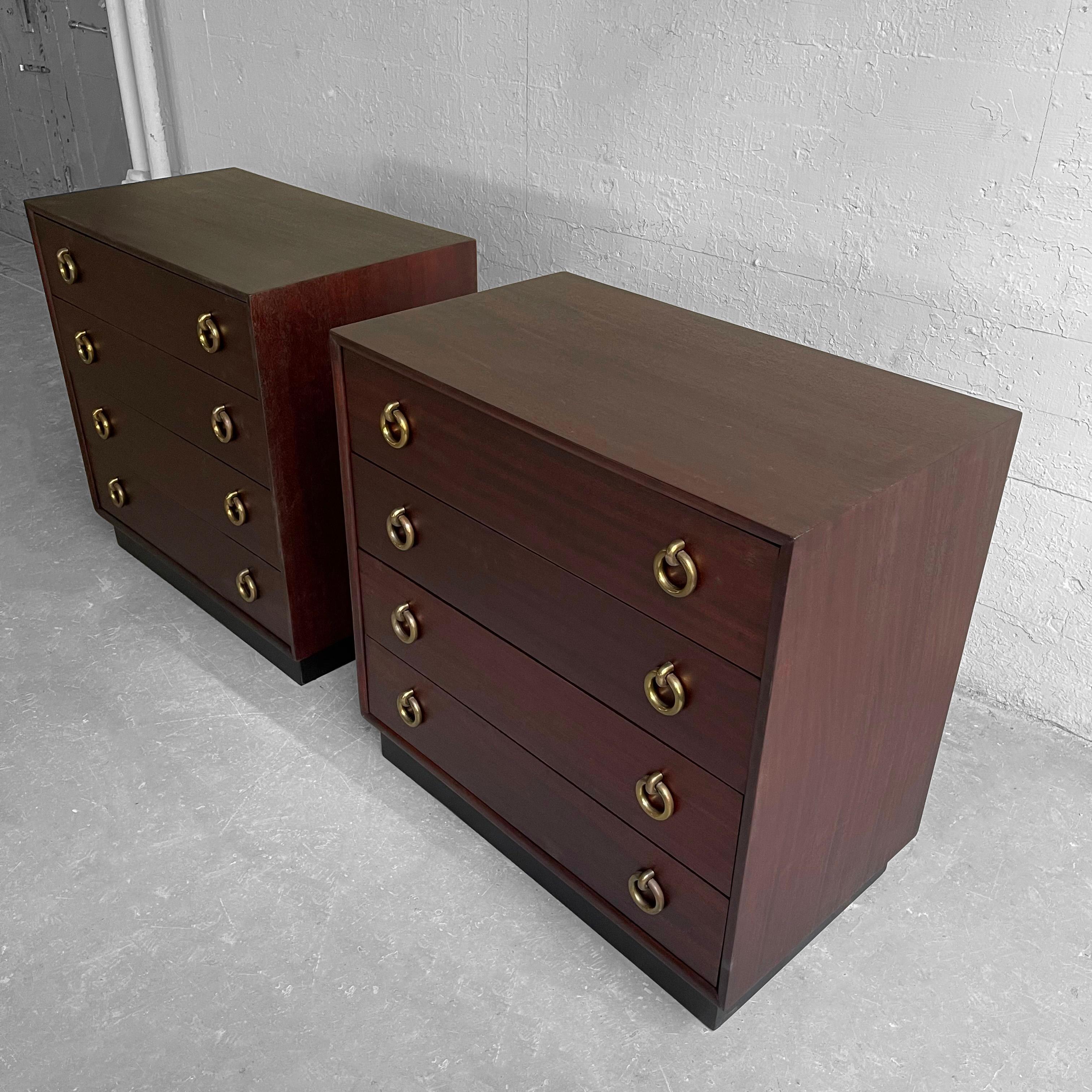 Pair of Hollywood Regency Mahogany Dressers In Good Condition For Sale In Brooklyn, NY