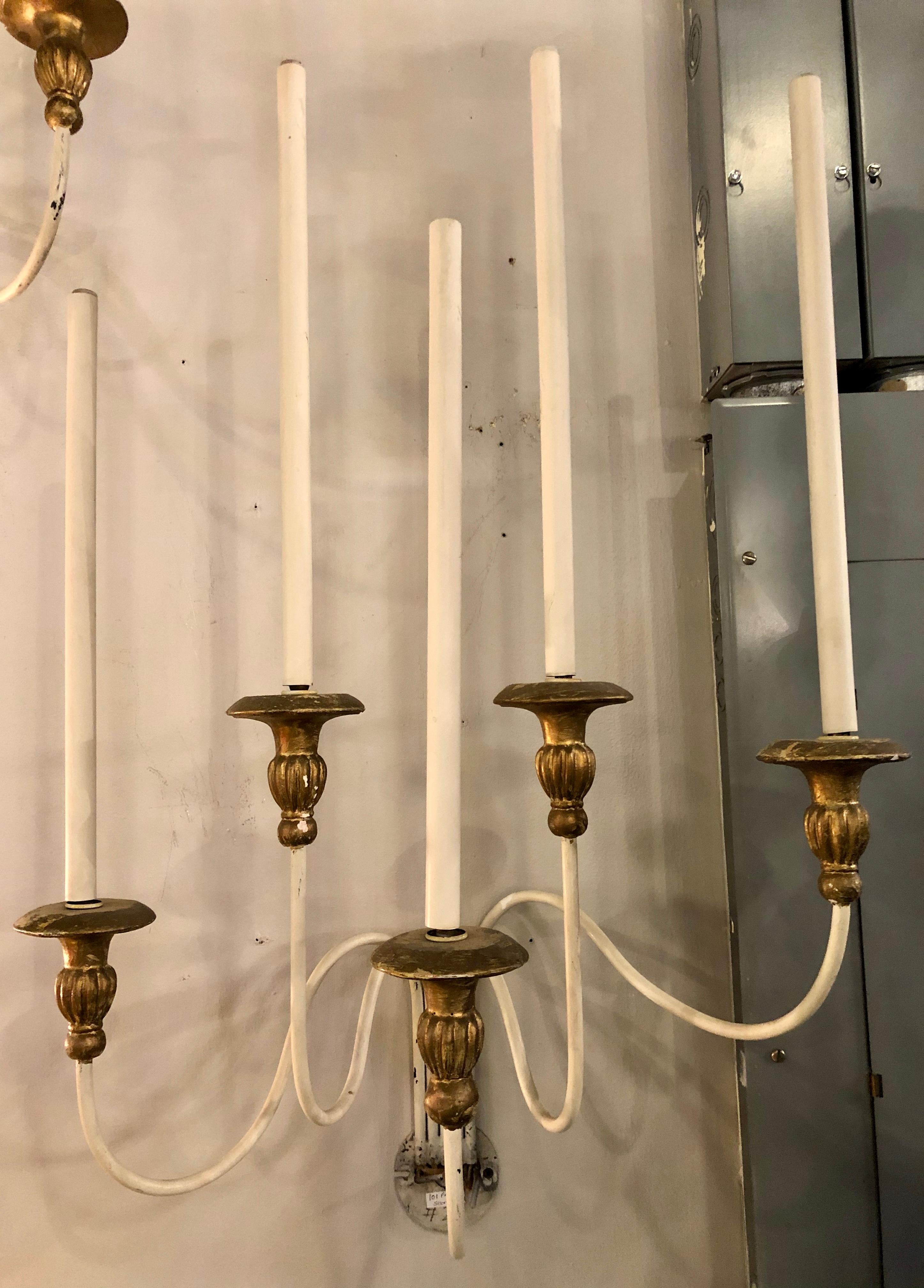 20th Century Pair of Hollywood Regency Maison Jansen Wall Sconces For Sale