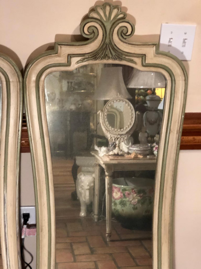 Pair of Hollywood Regency Mirrors For Sale at 1stDibs