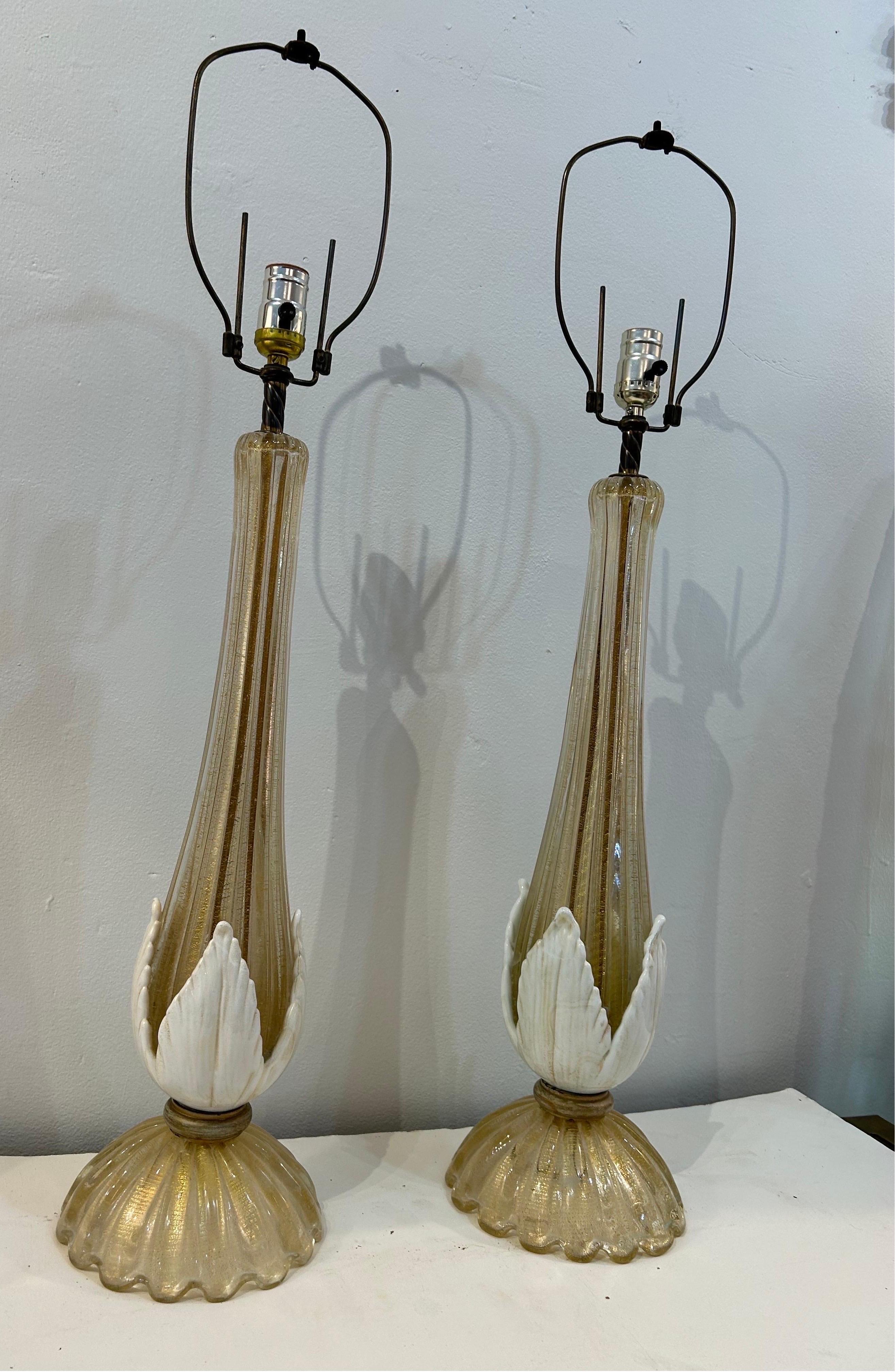 Coppia di lampade Hollywood Regency di Murano. In condizioni buone in vendita a West Palm Beach, FL