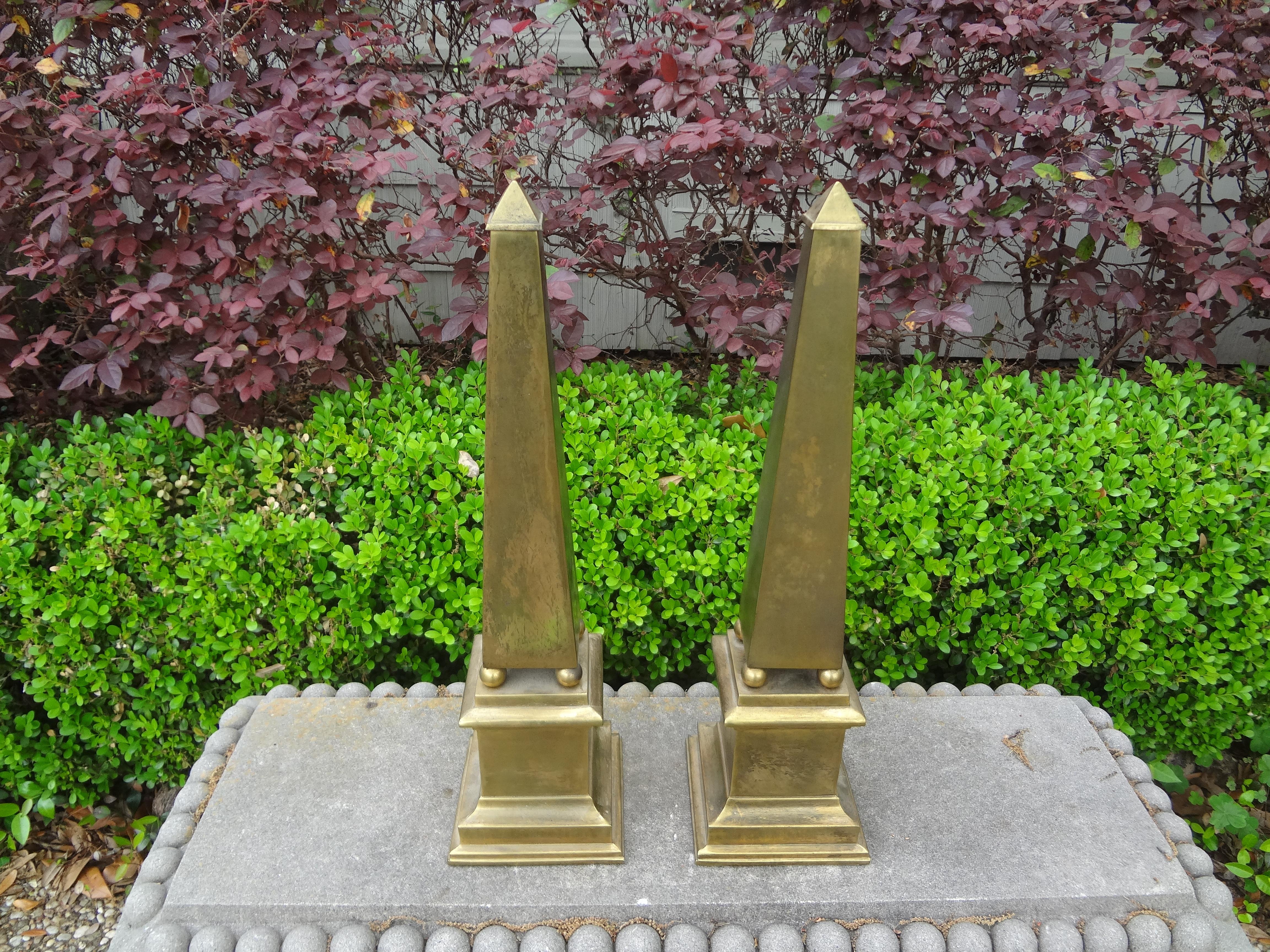 Pair of Hollywood Regency Neoclassical Style Brass Obelisks For Sale 6