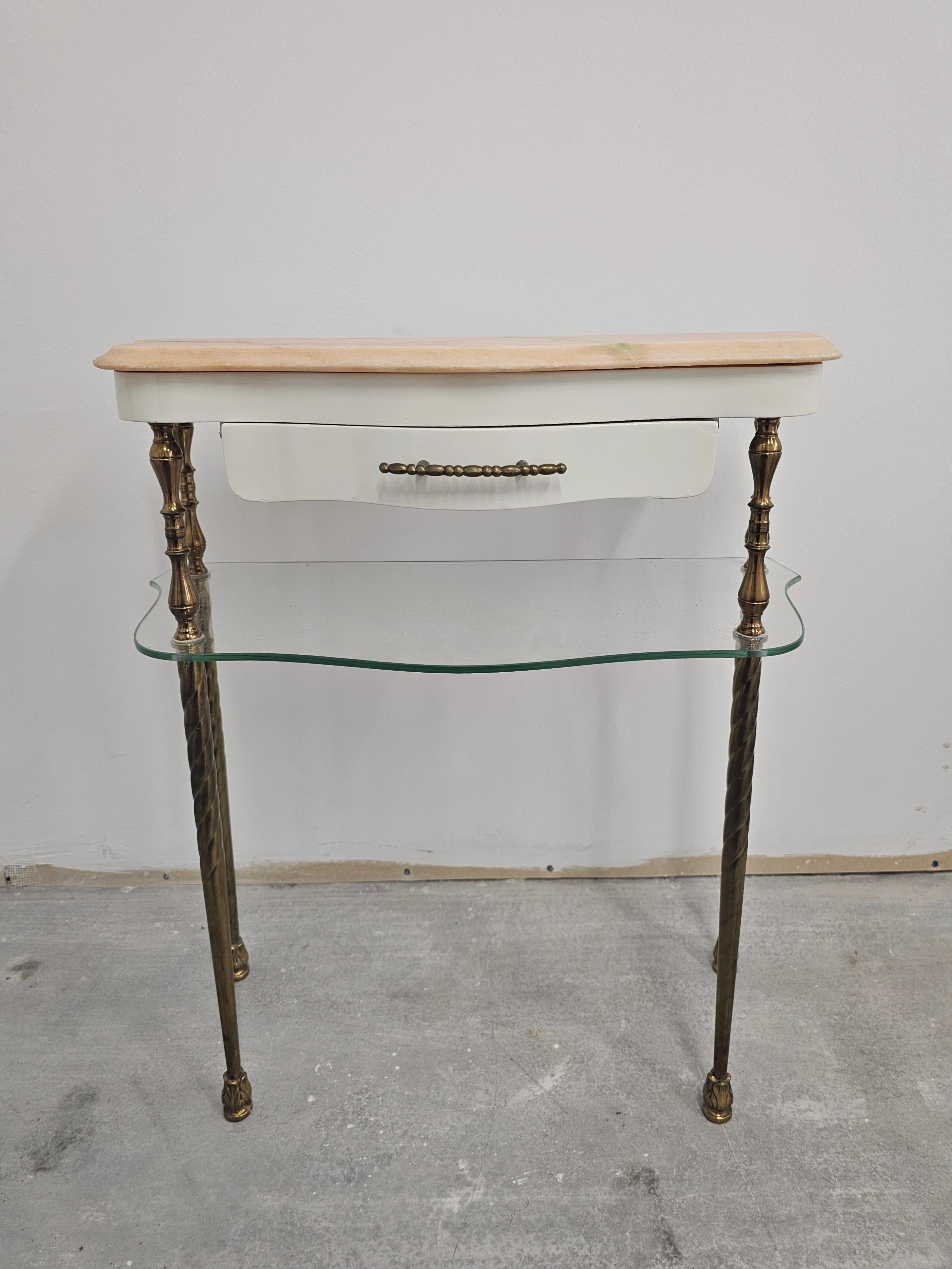 Italian Pair of Hollywood Regency Nightstands done in Bronze with Pink Marble tops For Sale