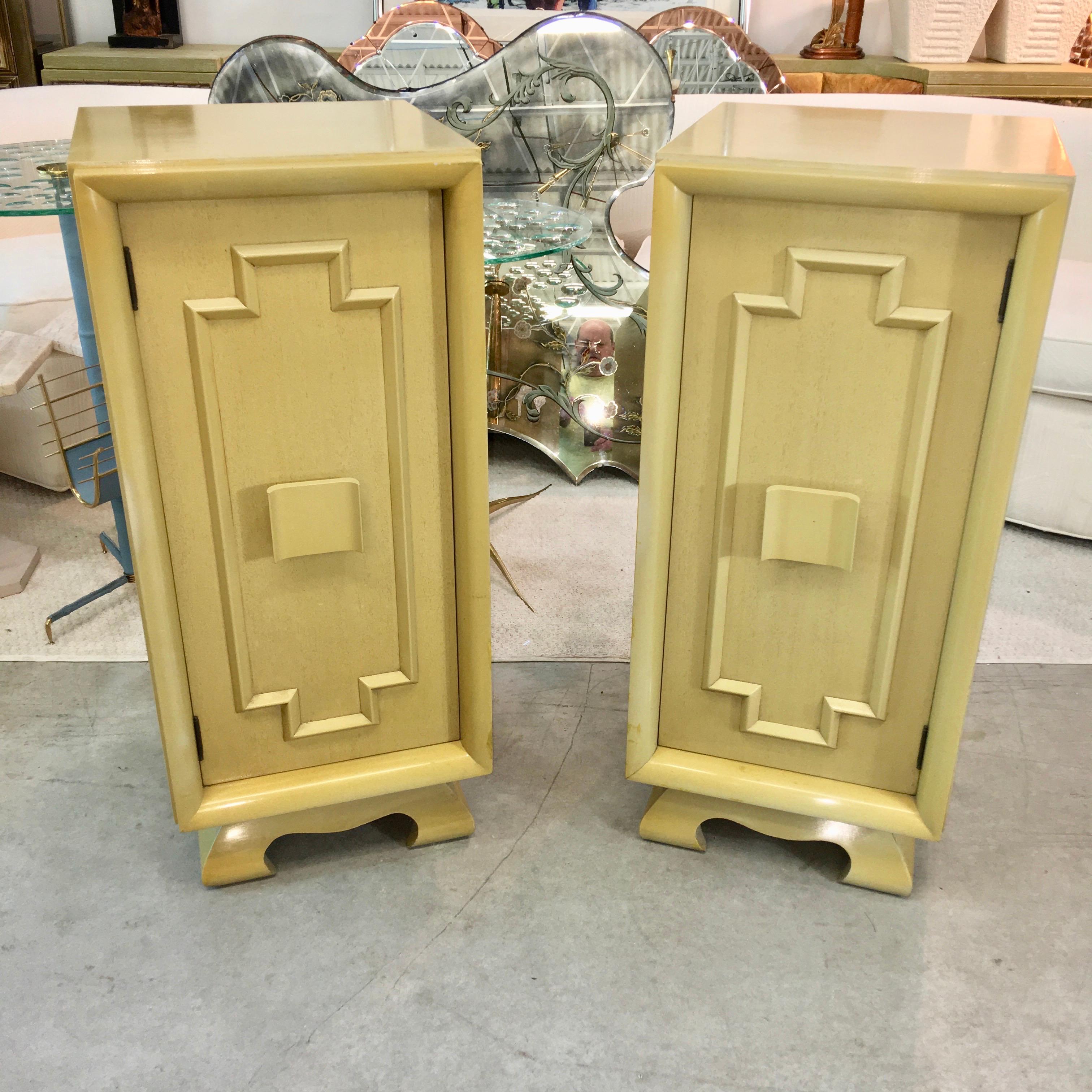 Pair of Hollywood Regency Nightstands In Good Condition In Hanover, MA