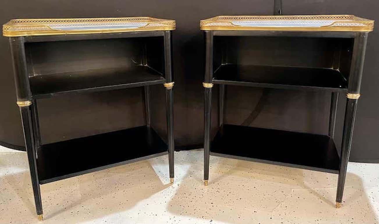 Bronze Pair of Hollywood Regency Nightstands or End Tables in the Manner of Jansen