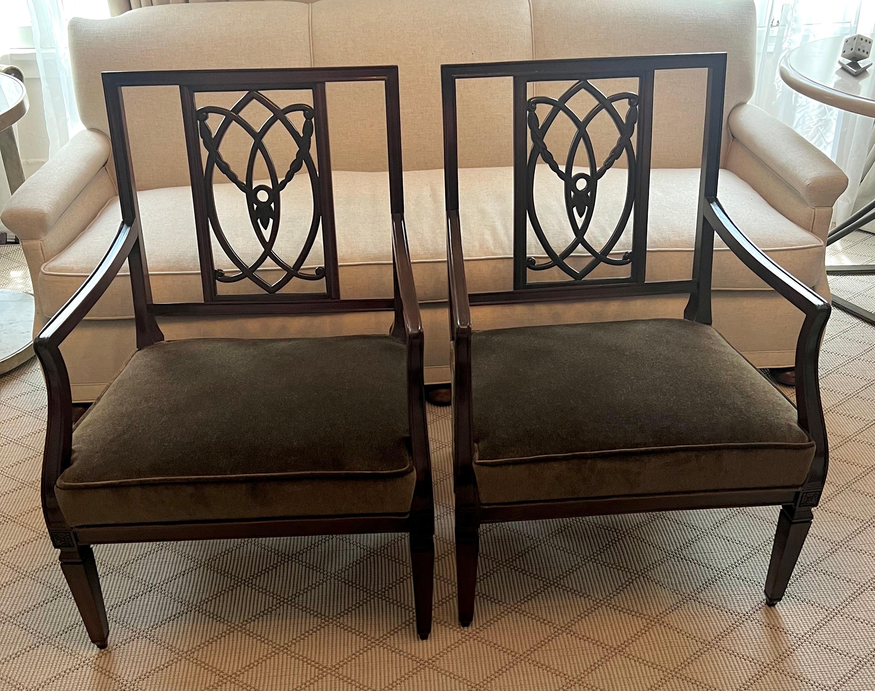 Hand-Crafted Pair of Hollywood Regency or George lll Walnut Chairs in Mohair For Sale