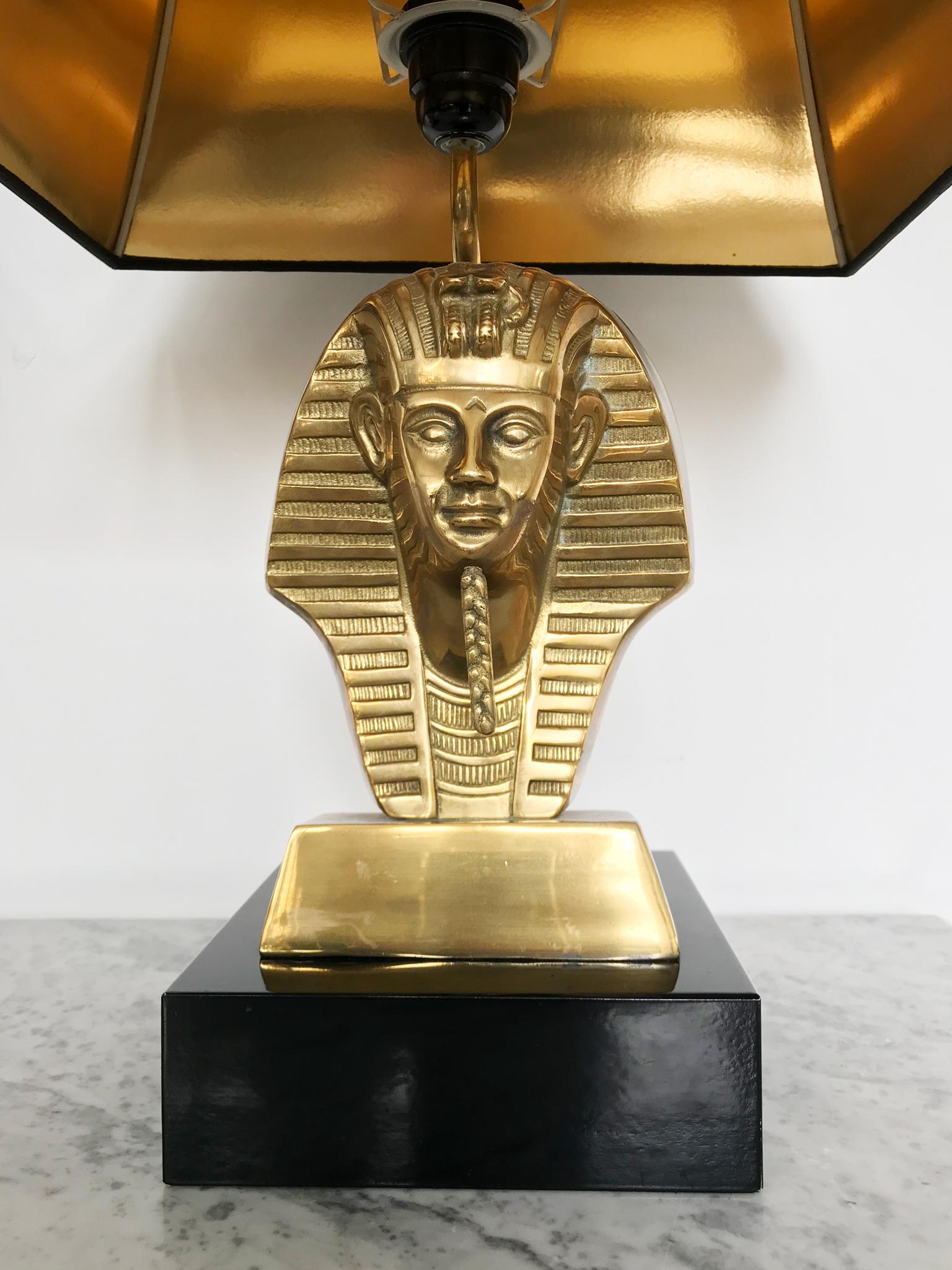 HOLLYWOOD REGENCY, Paar Pharaonen-Tischlampen, 1960er Jahre (Hollywood Regency) im Angebot